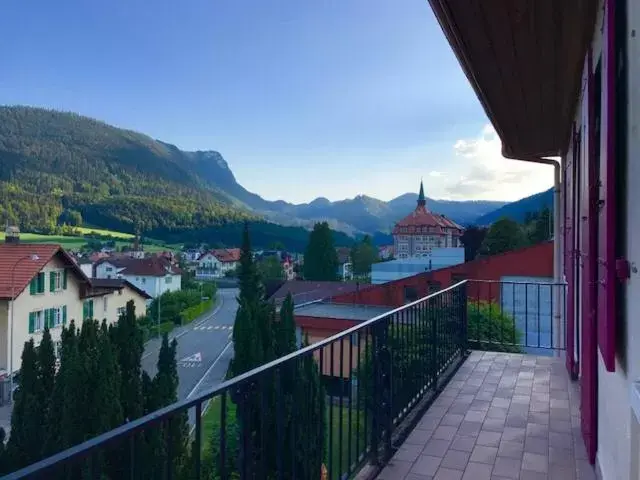 Balcony/Terrace in Auberge Pour Tous