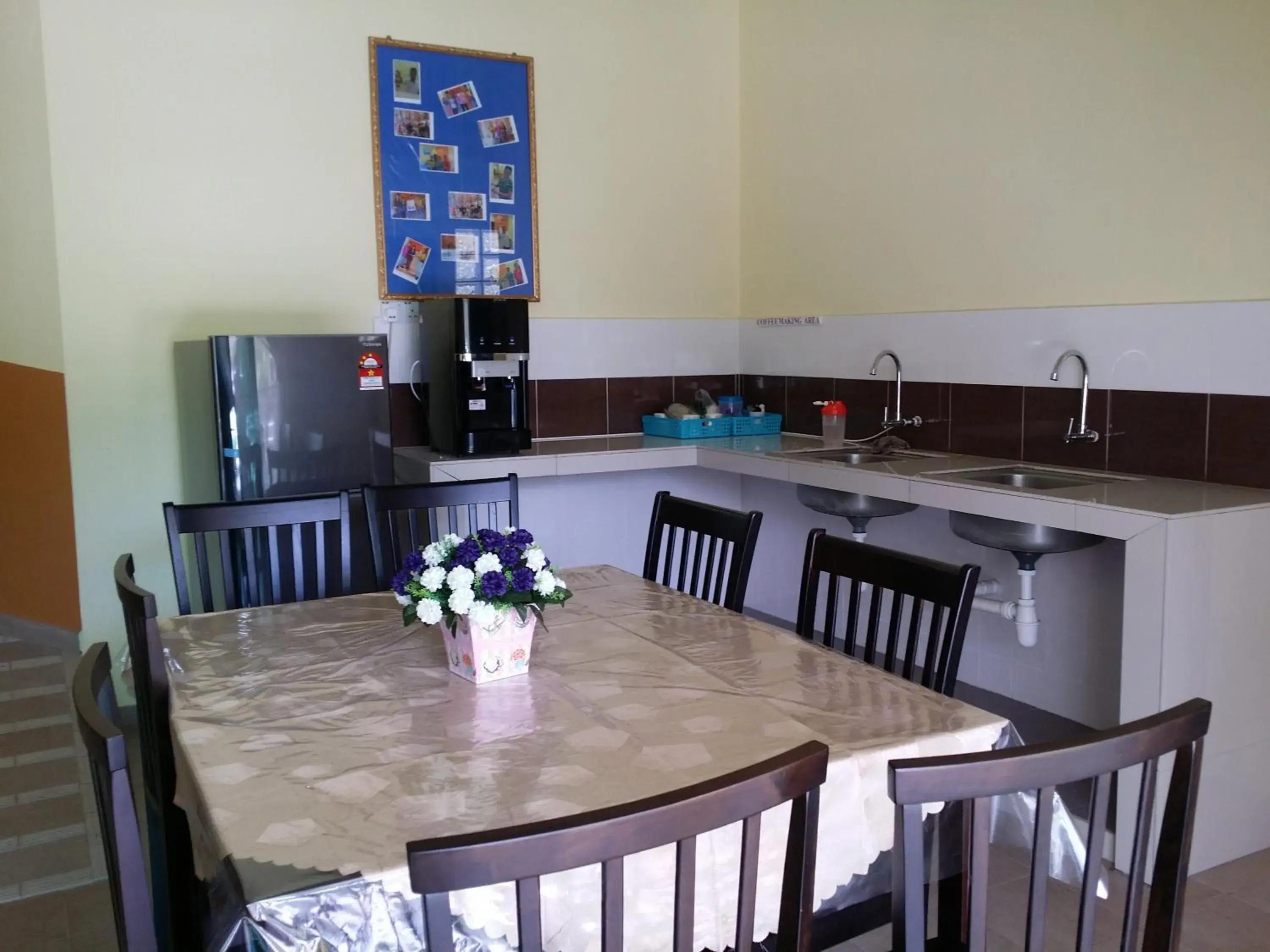 Restaurant/places to eat, Dining Area in Sun Inns Rest House Kuantan