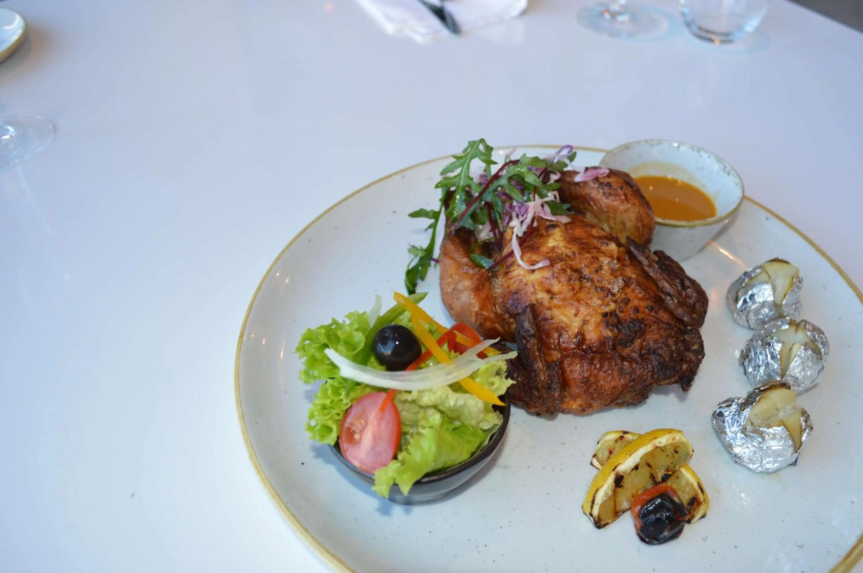 Restaurant/places to eat in Radisson Blu Hotel & Residence Maputo