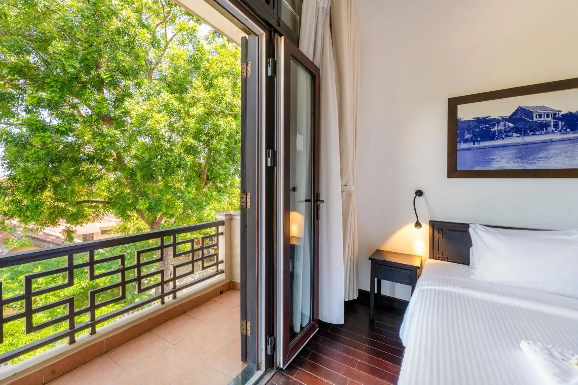 City view, Bed in HOI AN HISTORIC HOTEL City view, Bed in HOI AN HISTORIC HOTEL