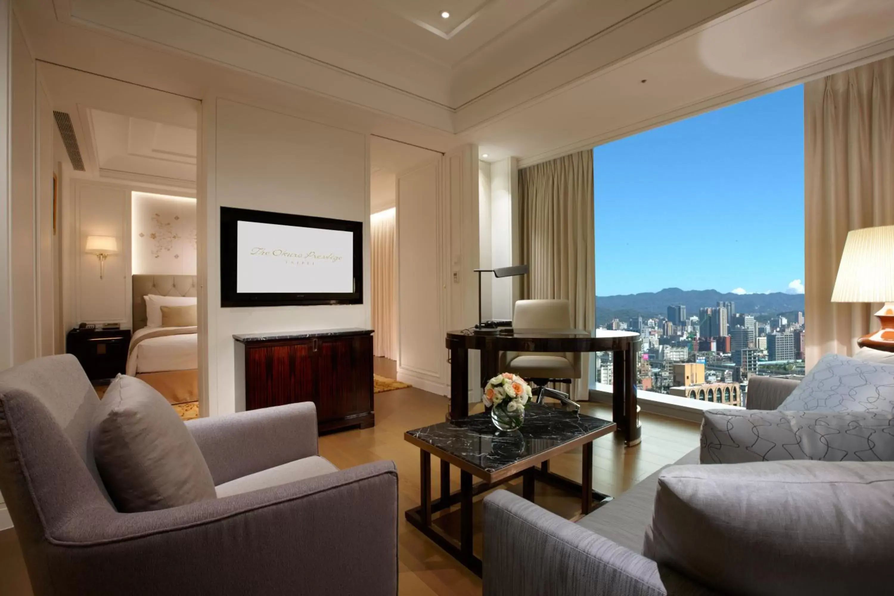 View (from property/room), Seating Area in The Okura Prestige Taipei