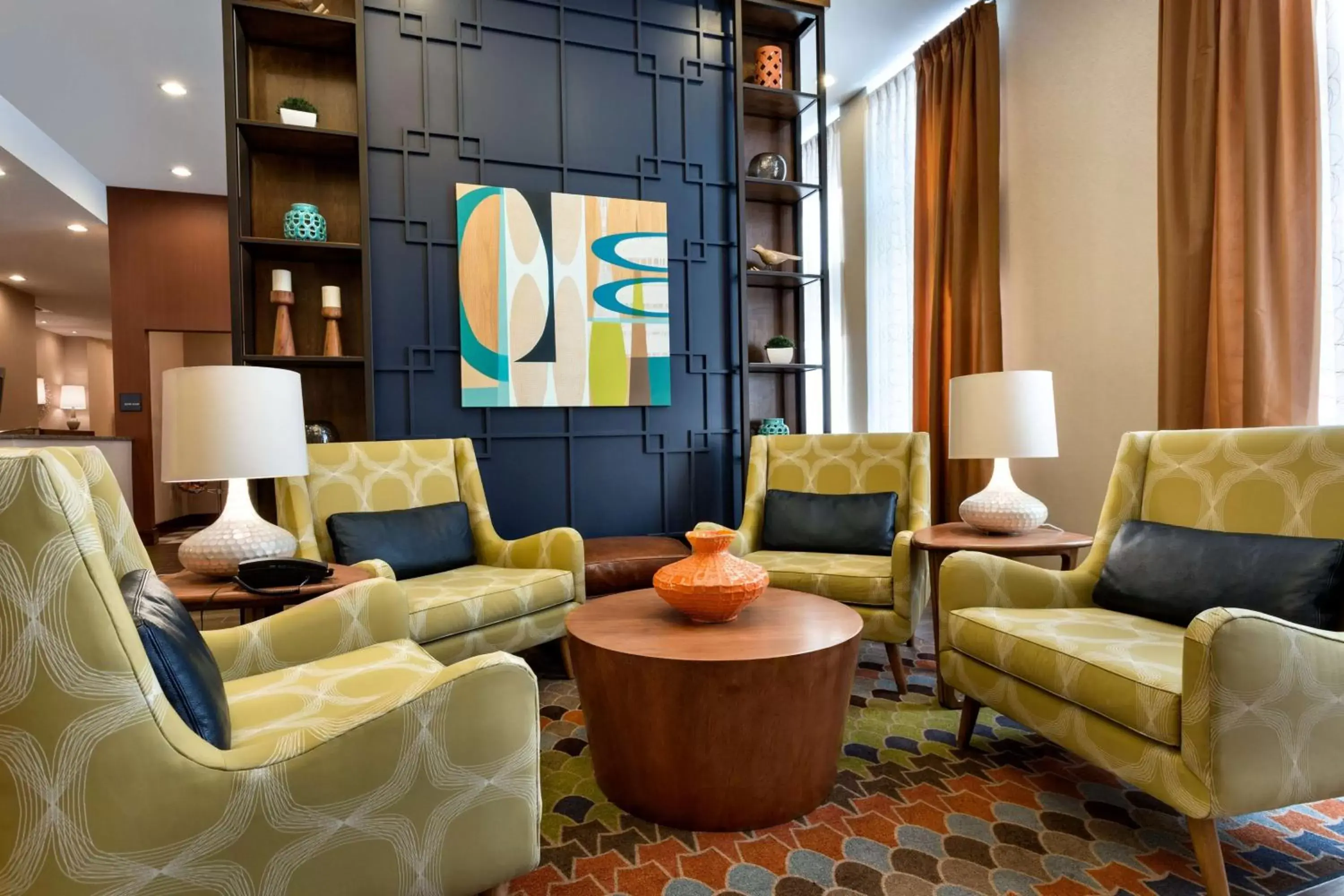Lobby or reception, Seating Area in Hampton Inn and Suites Clayton/St. Louis-Galleria Area