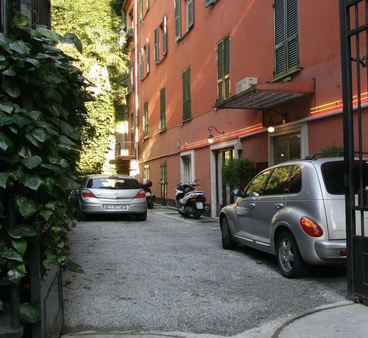 Facade/entrance in Hotel Assarotti Facade/entrance in Hotel Assarotti