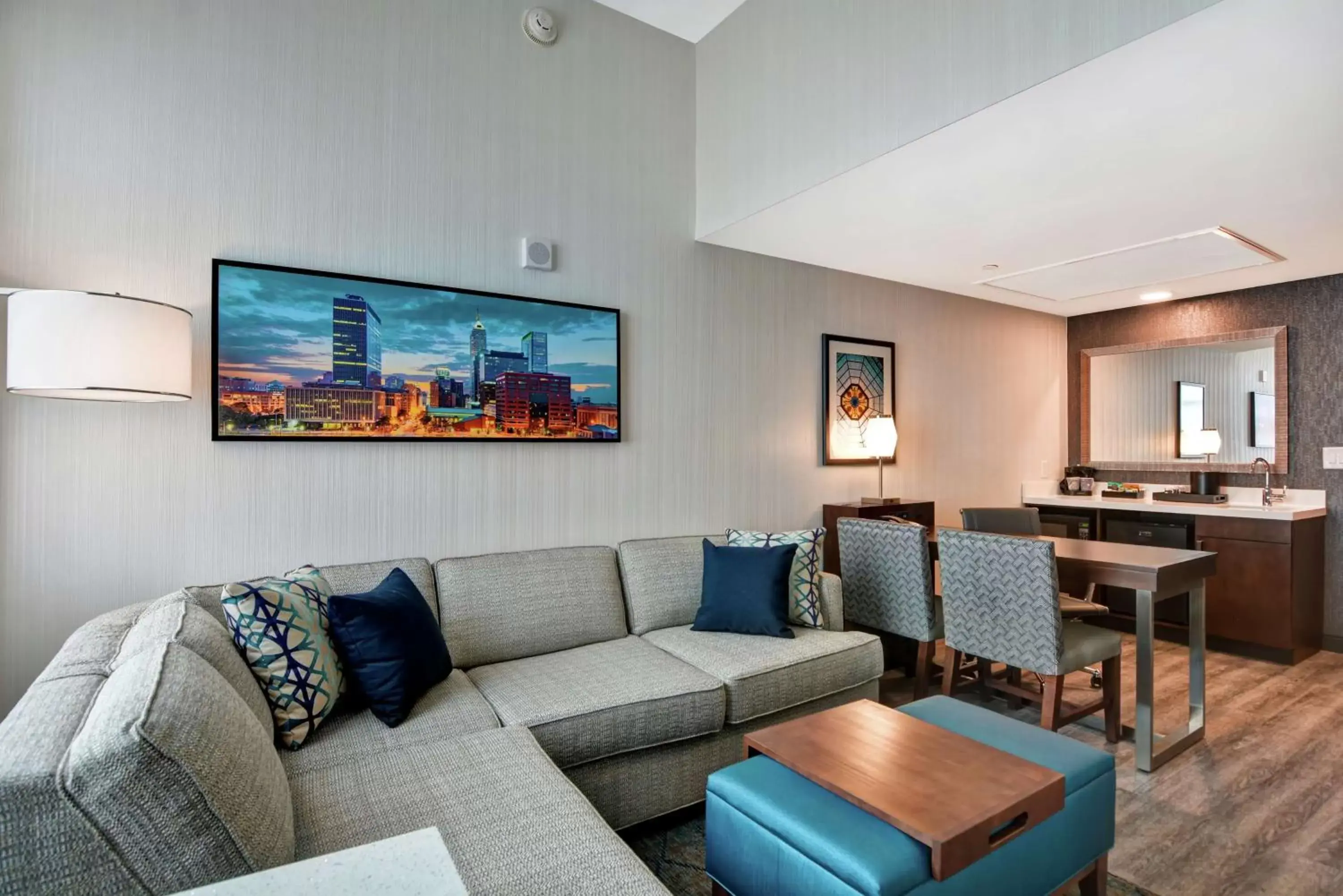 Living room, Seating Area in Embassy Suites By Hilton Plainfield Indianapolis Airport