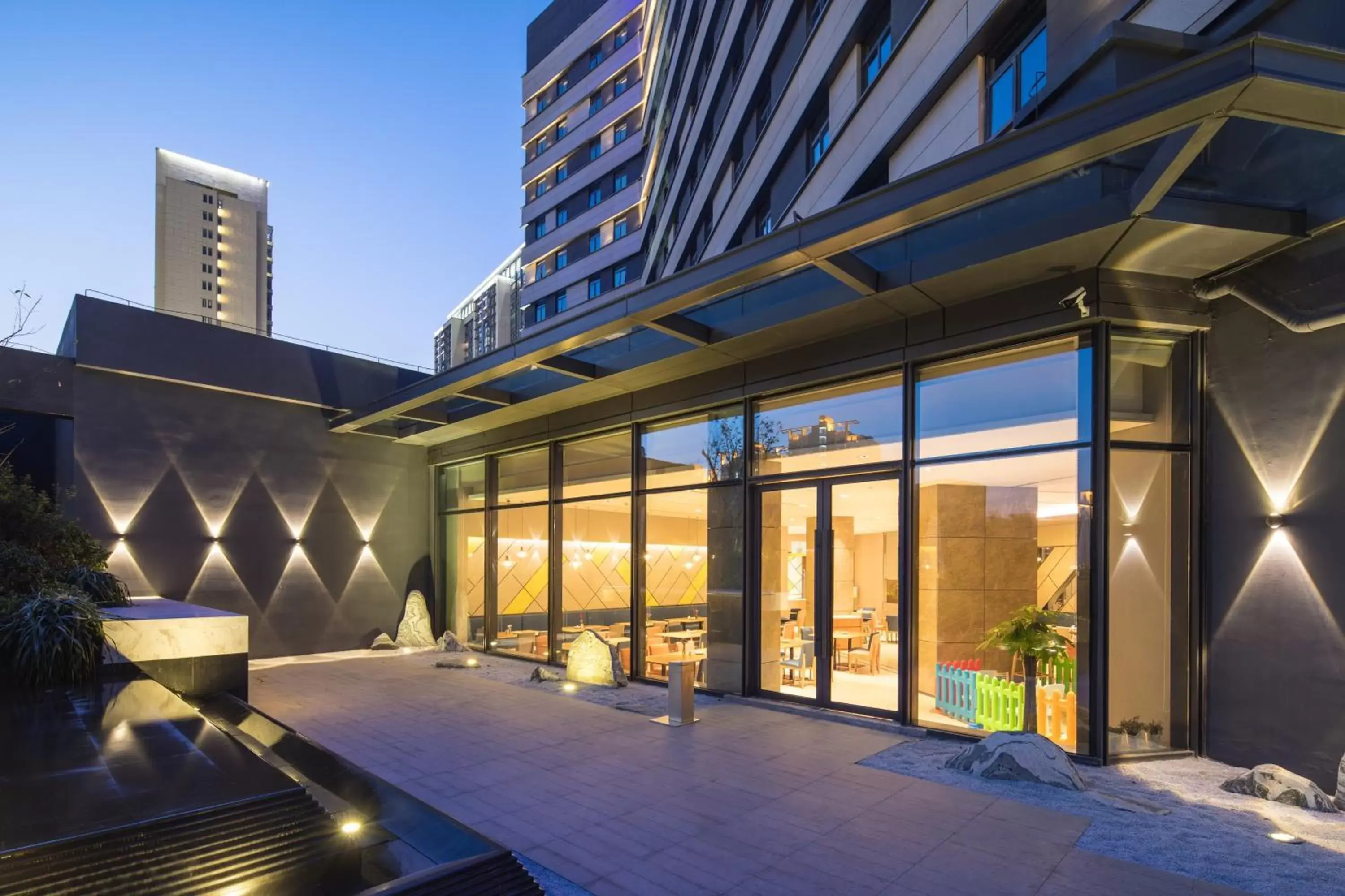 Lobby or reception in Holiday Inn Express Suzhou New District, an IHG Hotel