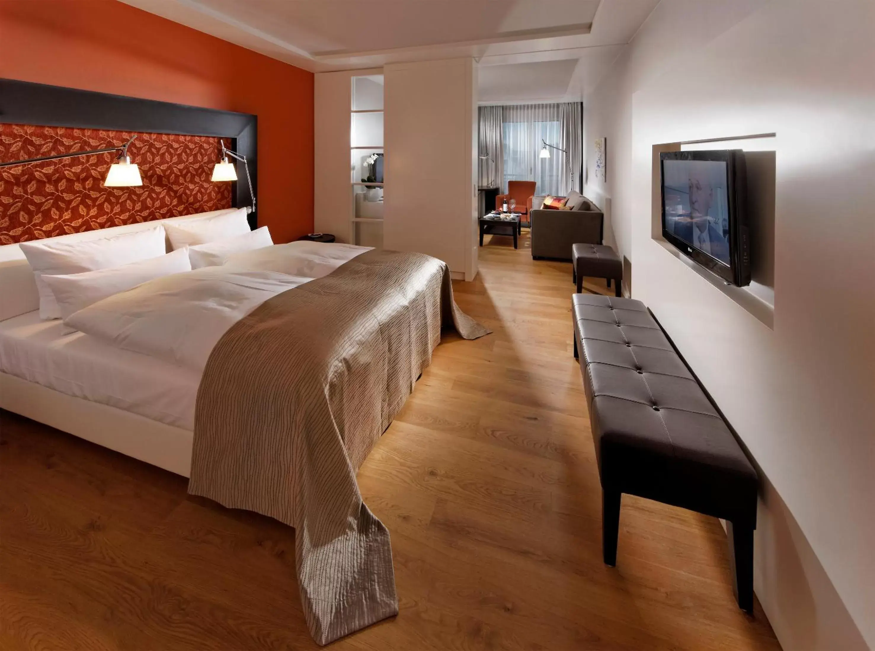 Photo of the whole room, Bed in Parkhotel Stuttgart Messe-Airport