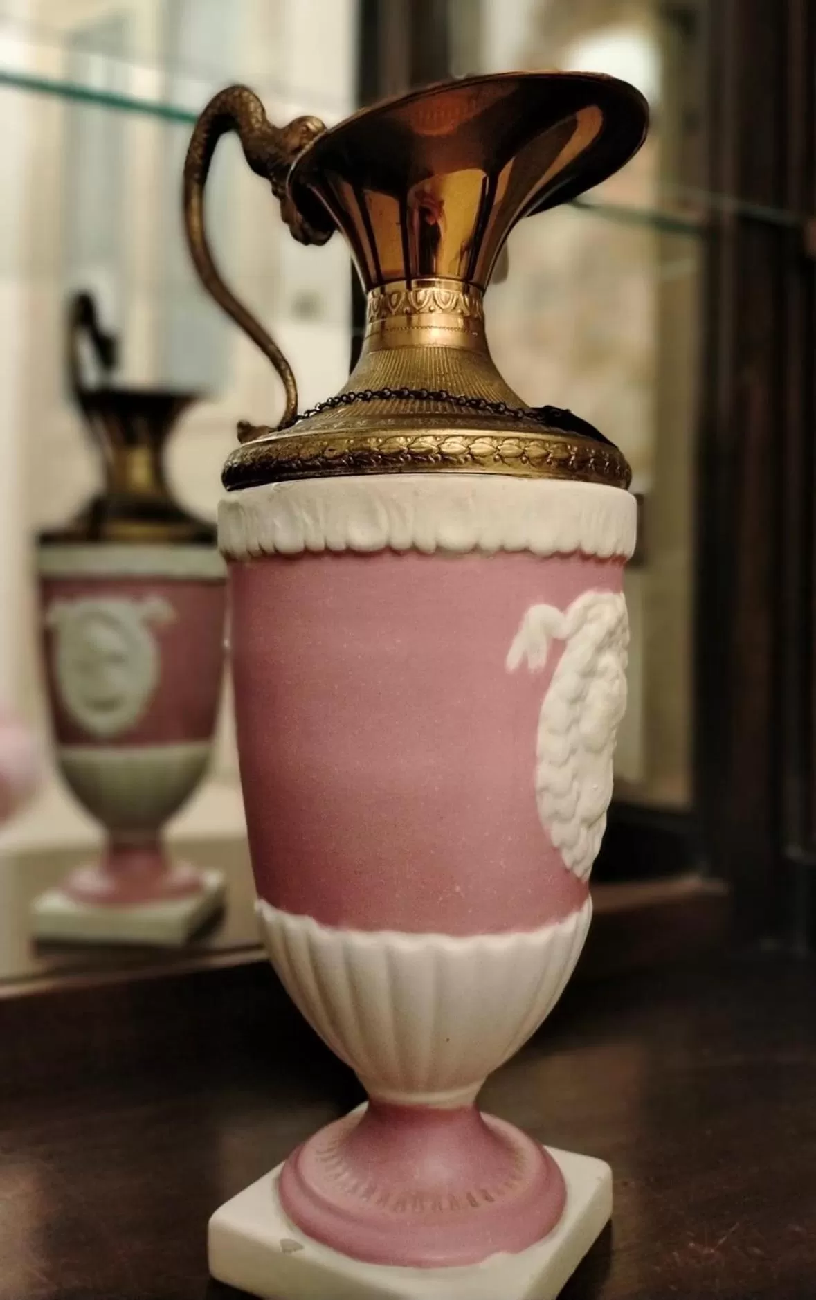 Decorative detail in BellAqua