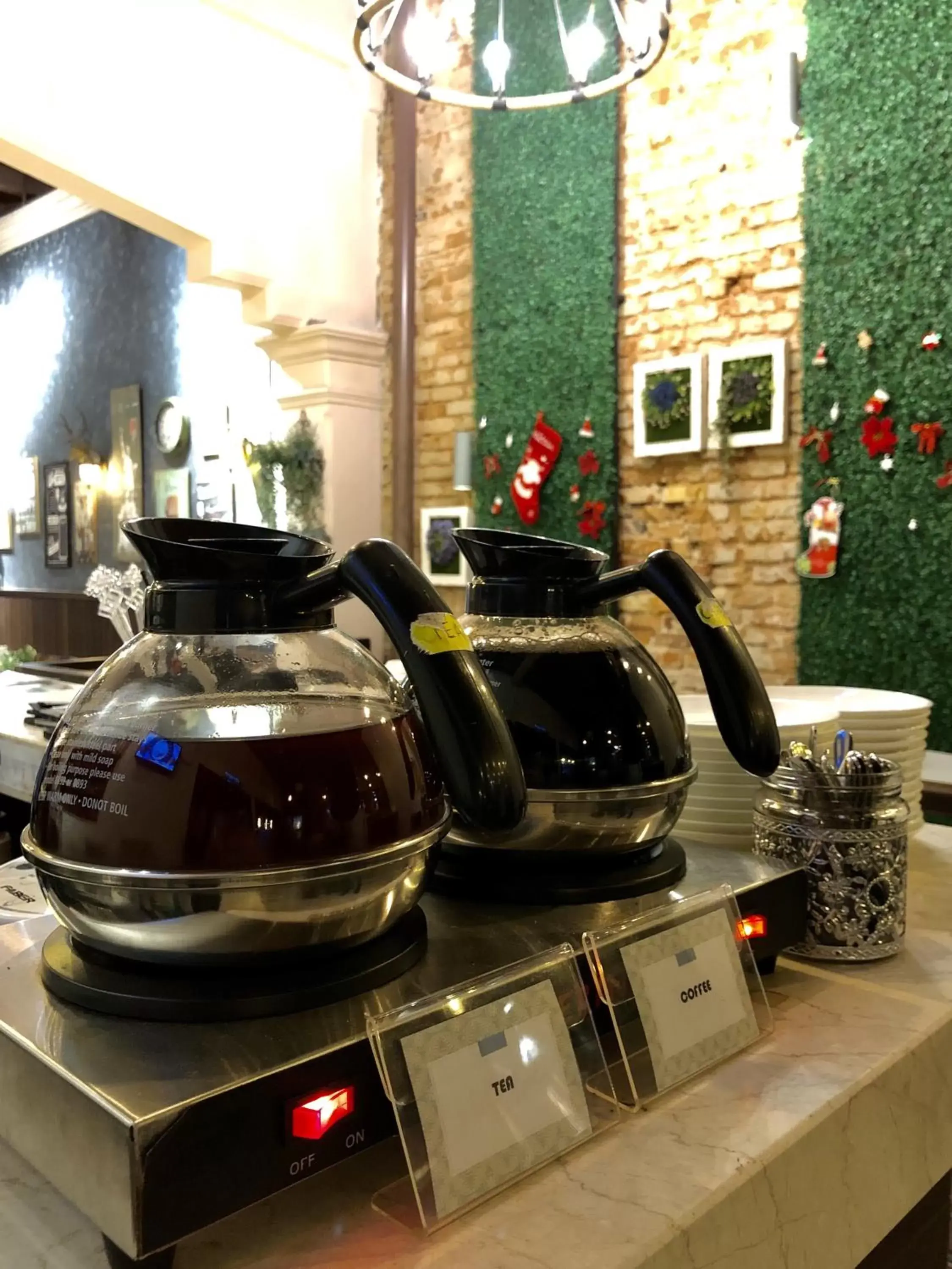 Coffee/tea facilities in Kimberley Hotel Georgetown