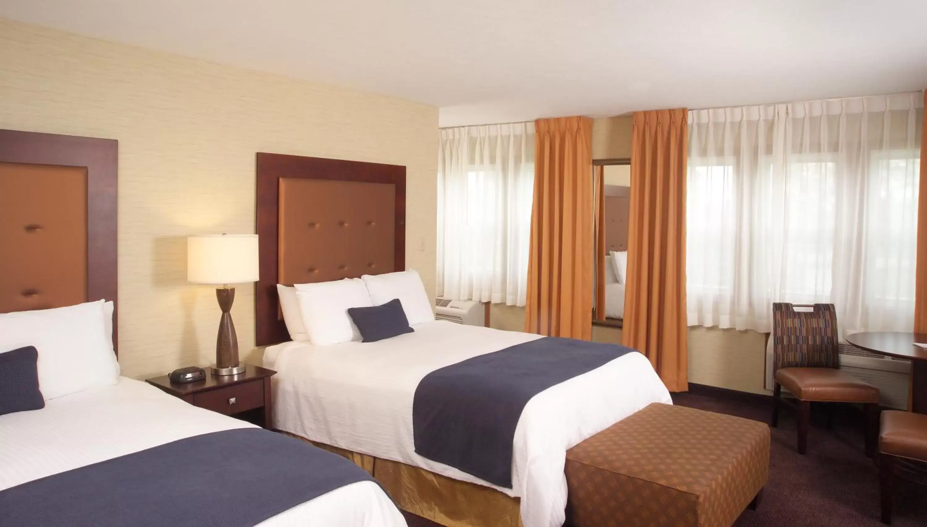 Bedroom, Bed in Ivy Court Inn and Suites Bedroom, Bed in Ivy Court Inn and Suites