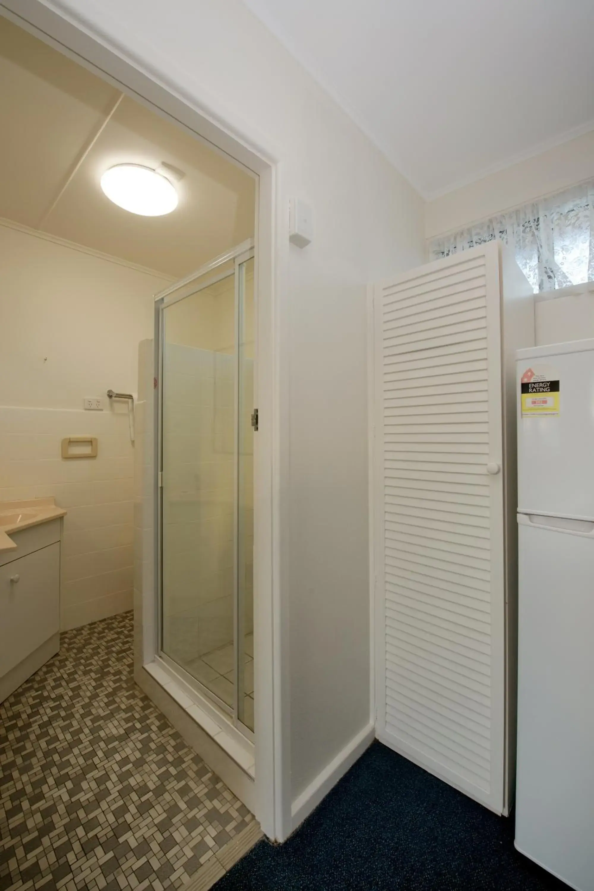 Bathroom in Mineral Sands Motel