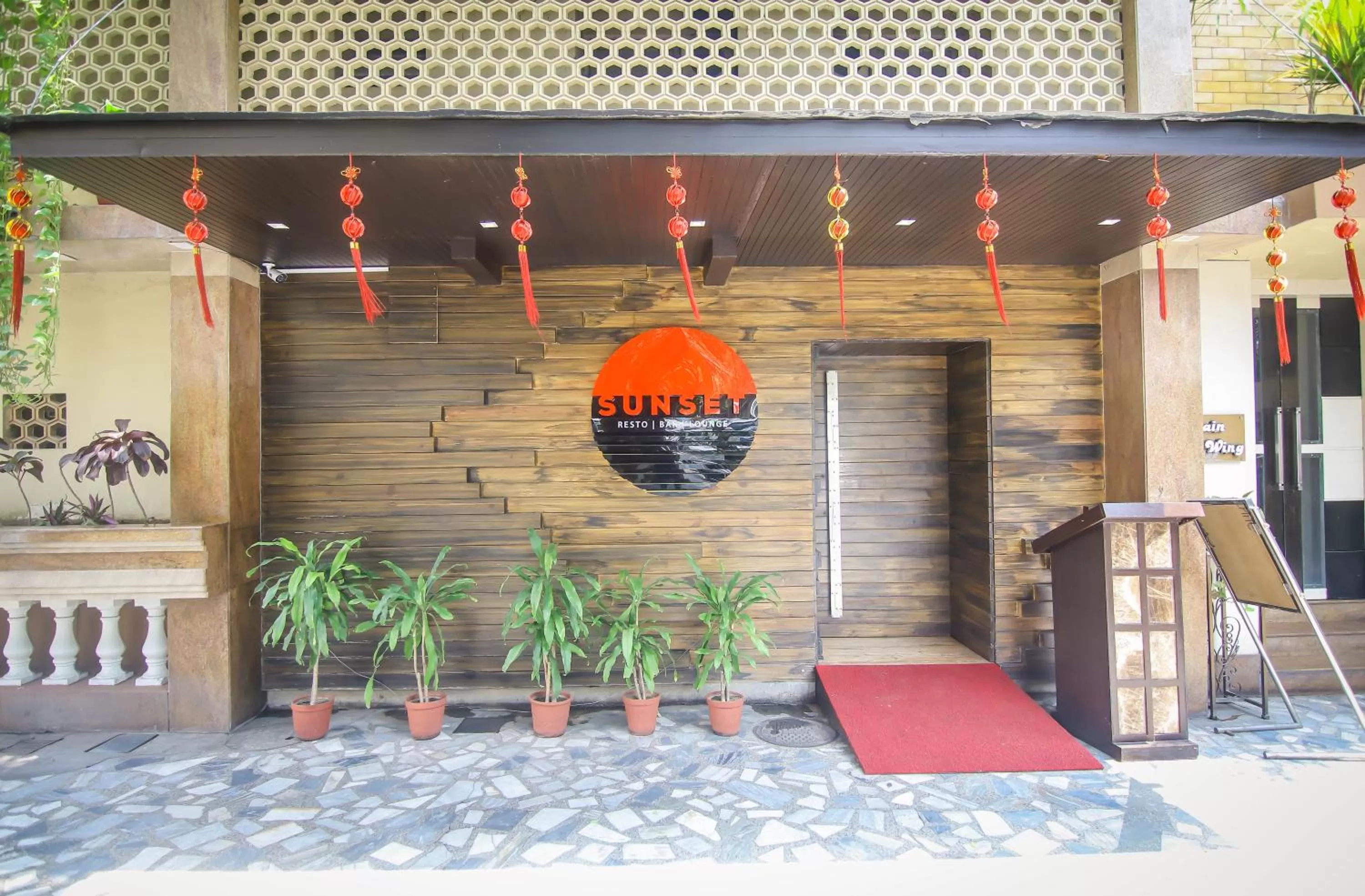 Lounge or bar in Lytton Hotel