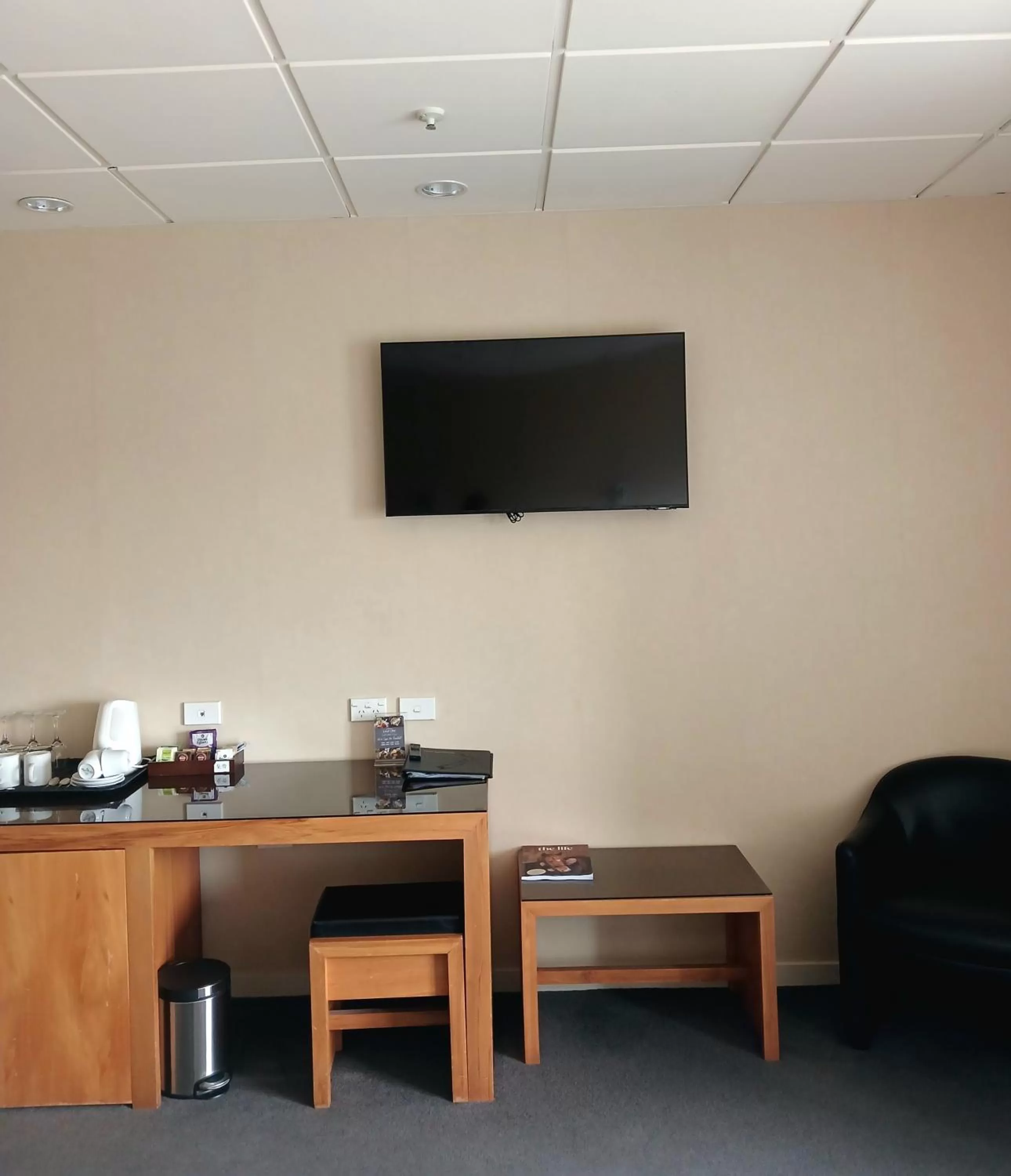 TV and multimedia in Kelvin Hotel