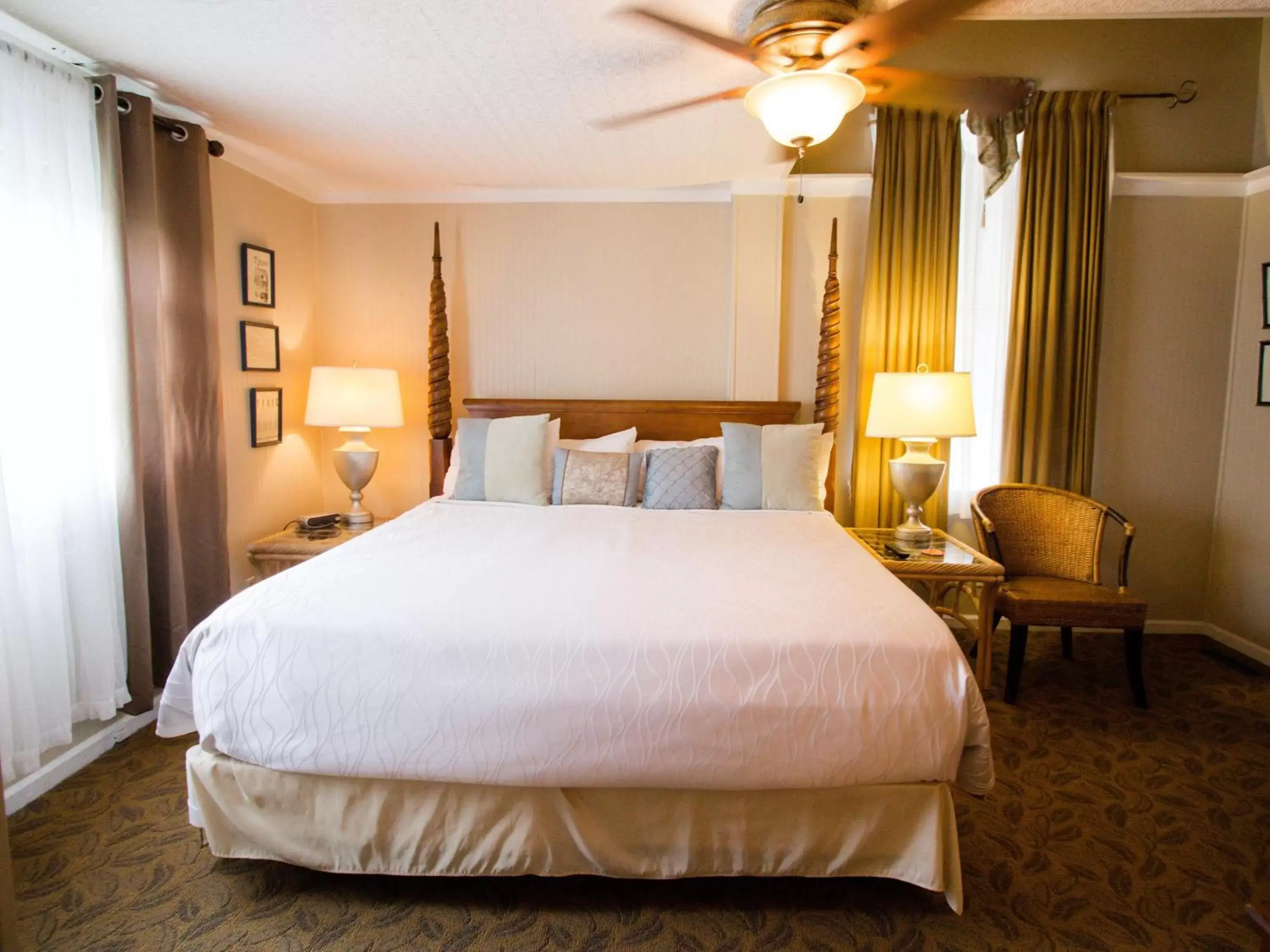 Bedroom, Bed in Tybee Island Inn Bed & Breakfast