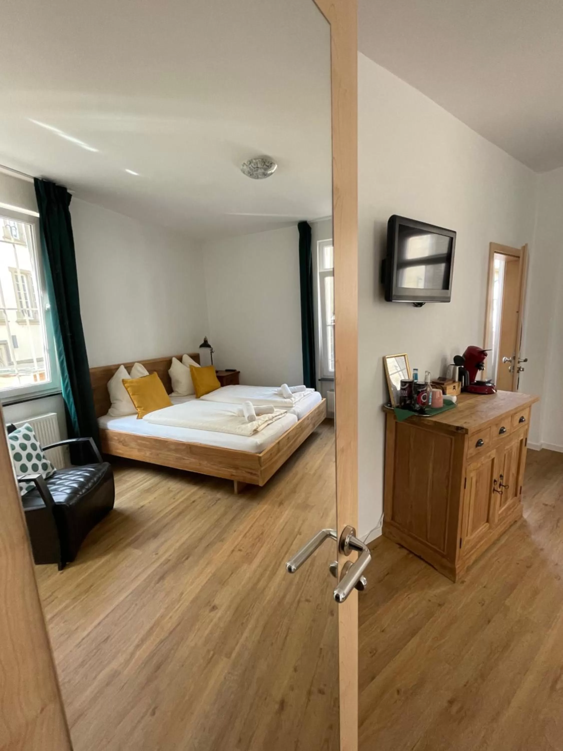 Bed in BrauHotel Bonn