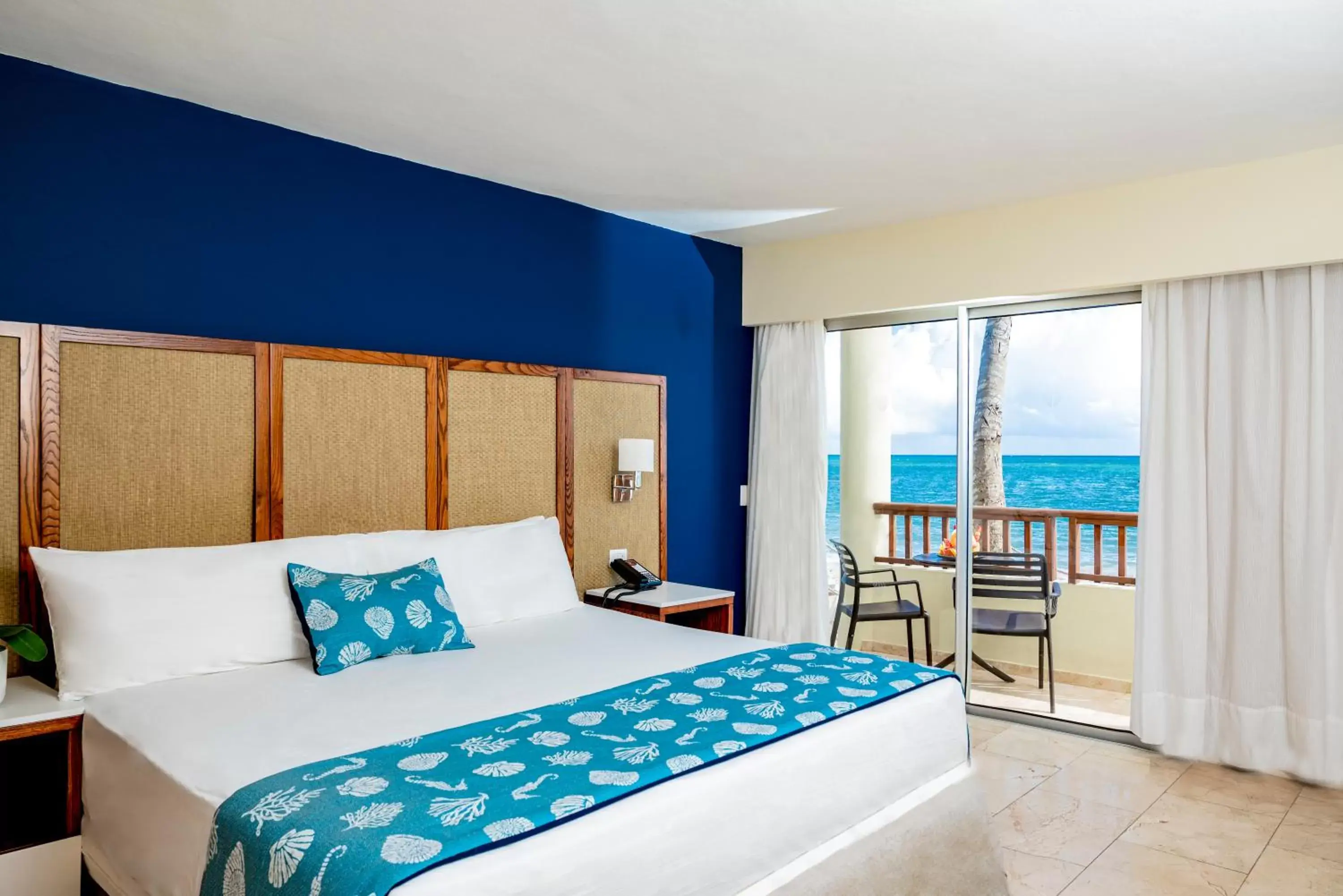 Bed in Impressive Premium Punta Cana - All Inclusive
