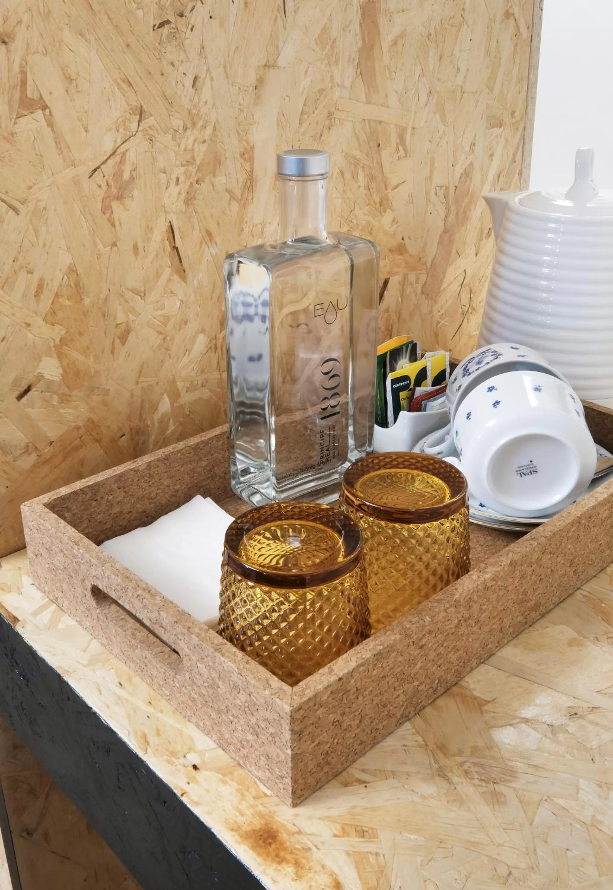 Coffee/tea facilities in 1869 Príncipe Real House