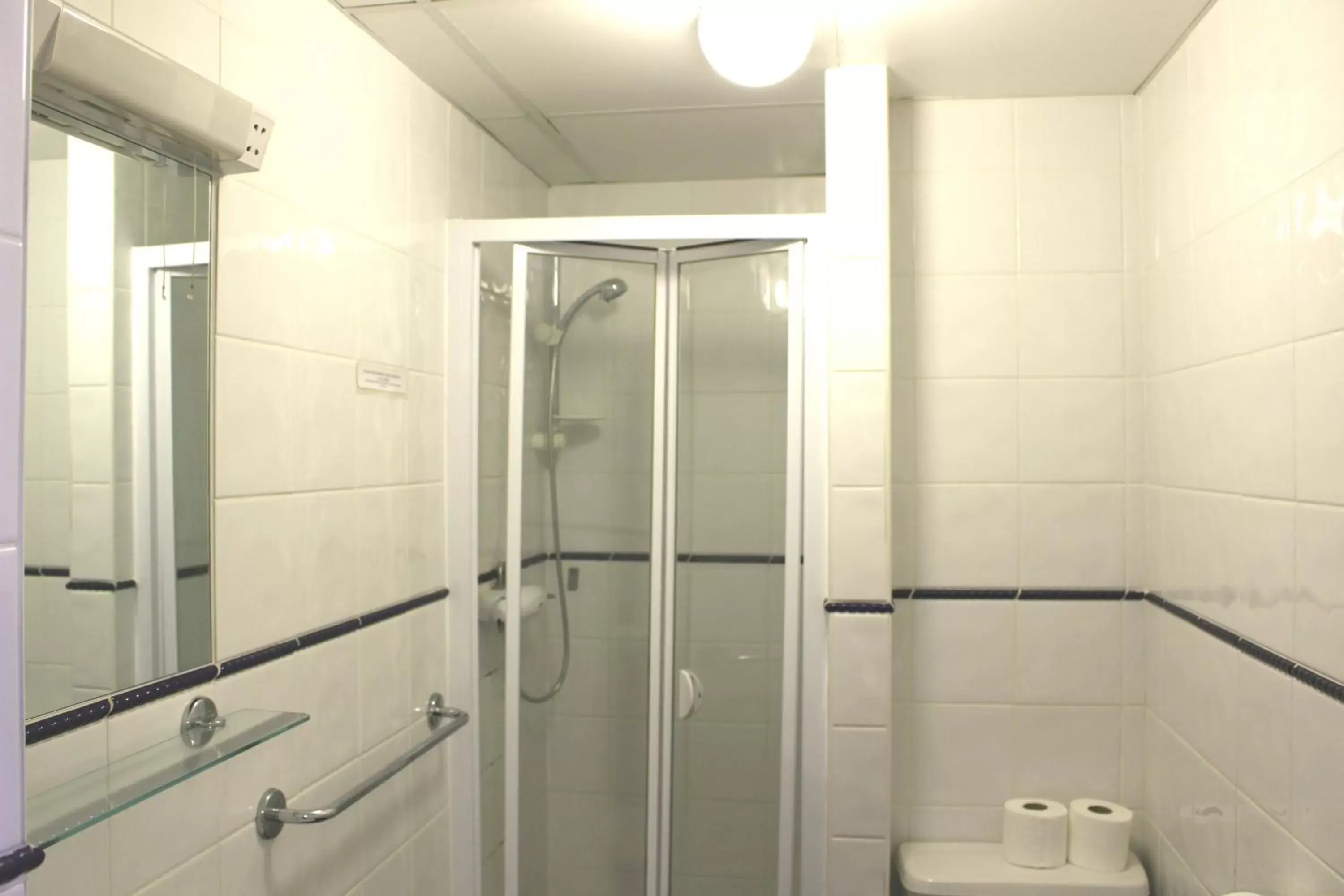 Bathroom in Calypso hotel Blackpool