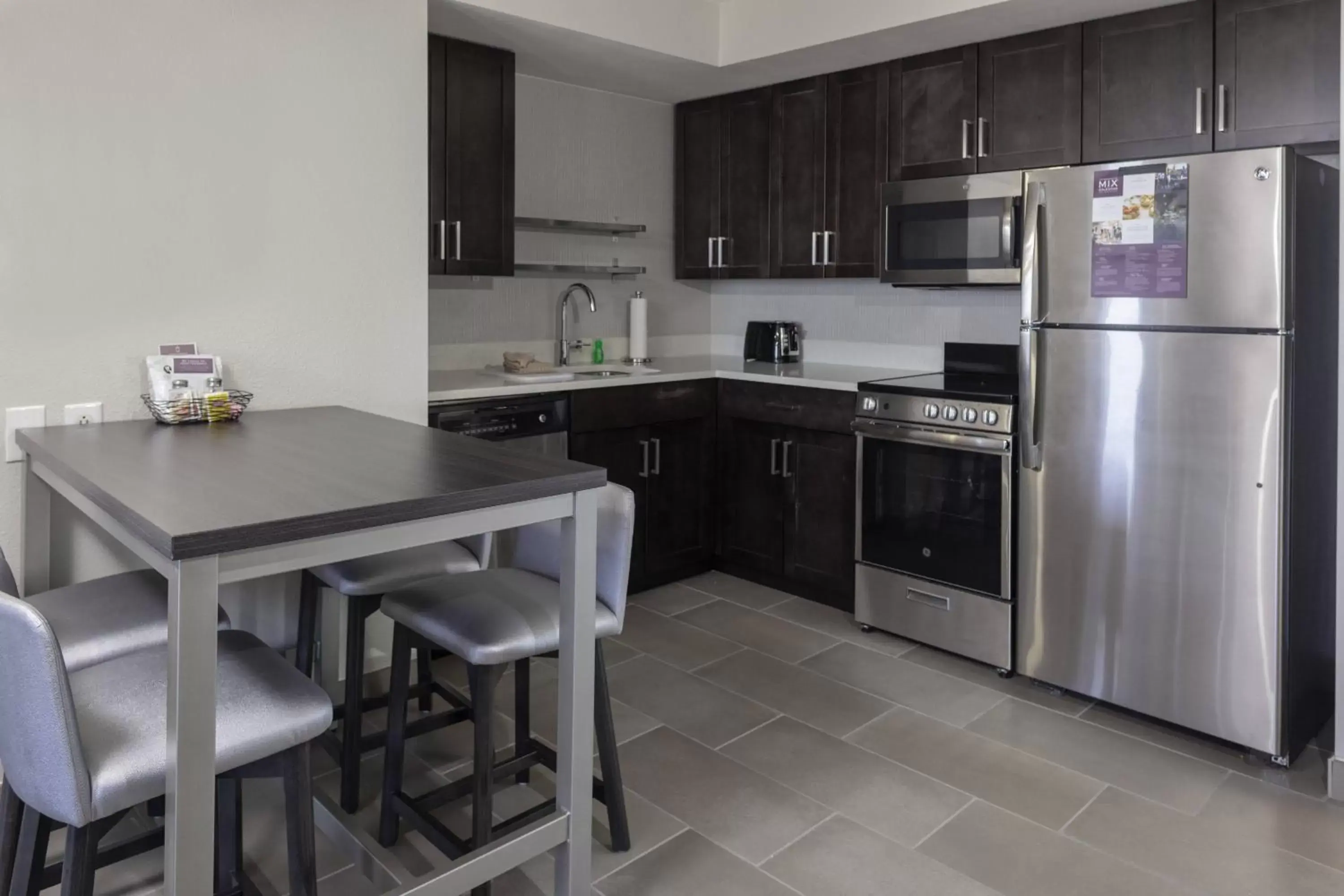 Kitchen or kitchenette, Kitchen/Kitchenette in Residence Inn By Marriott Virginia Beach Oceanfront