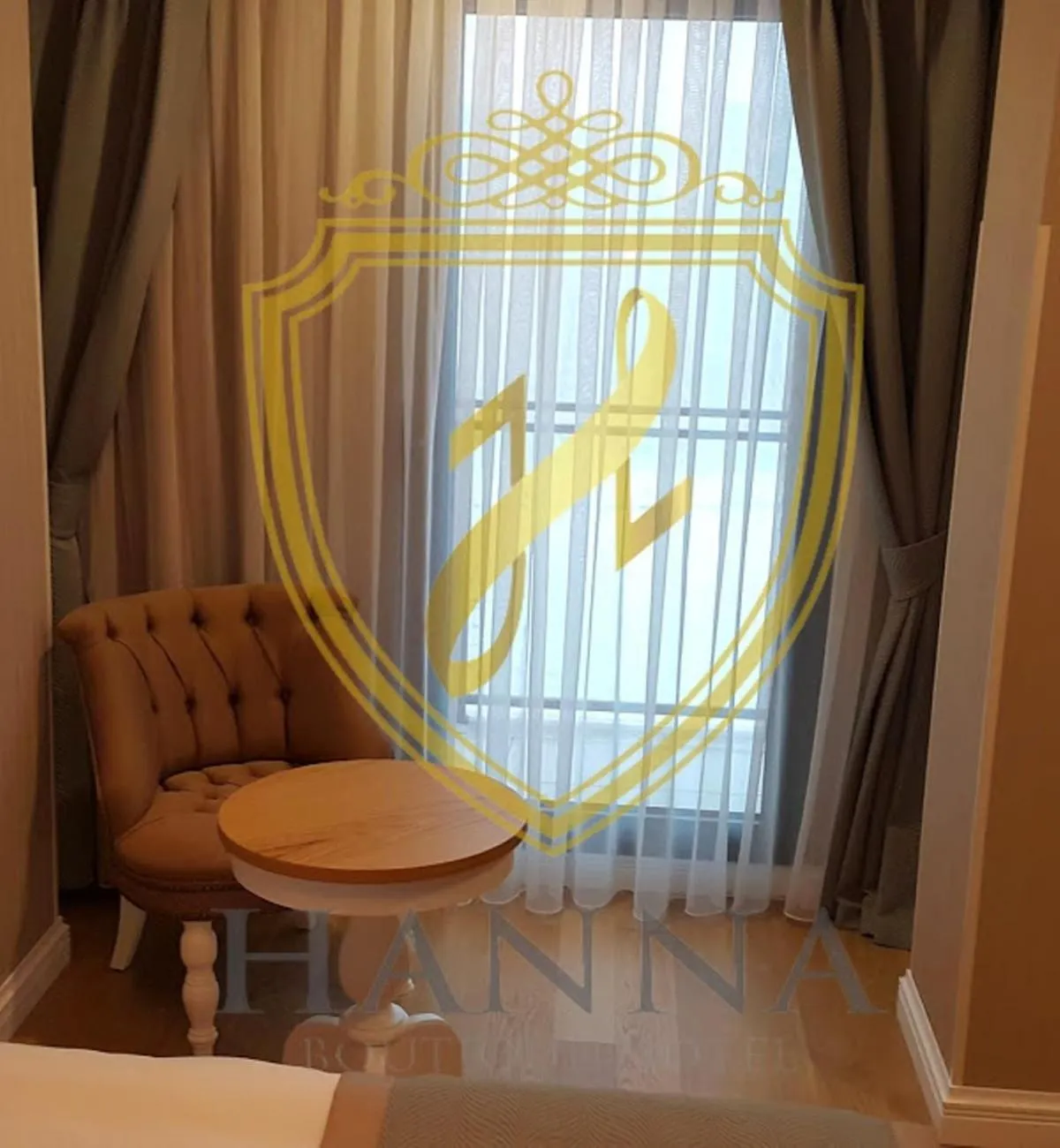 Seating area in Hanna Hotel