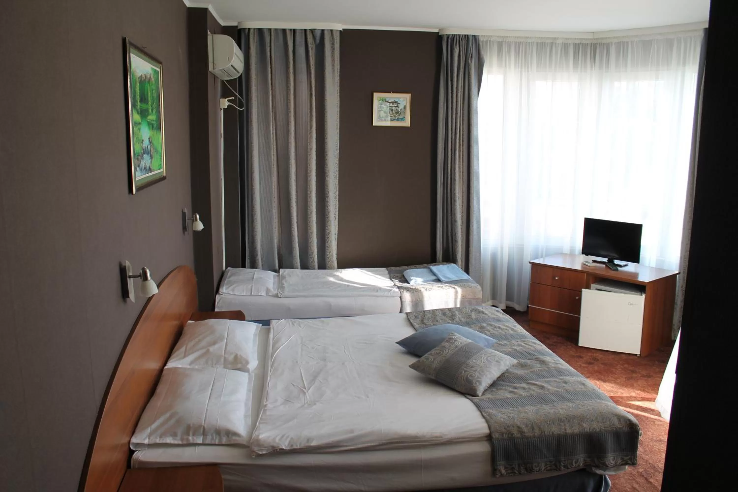 Day, Bed in Family Hotel Lazuren Briag