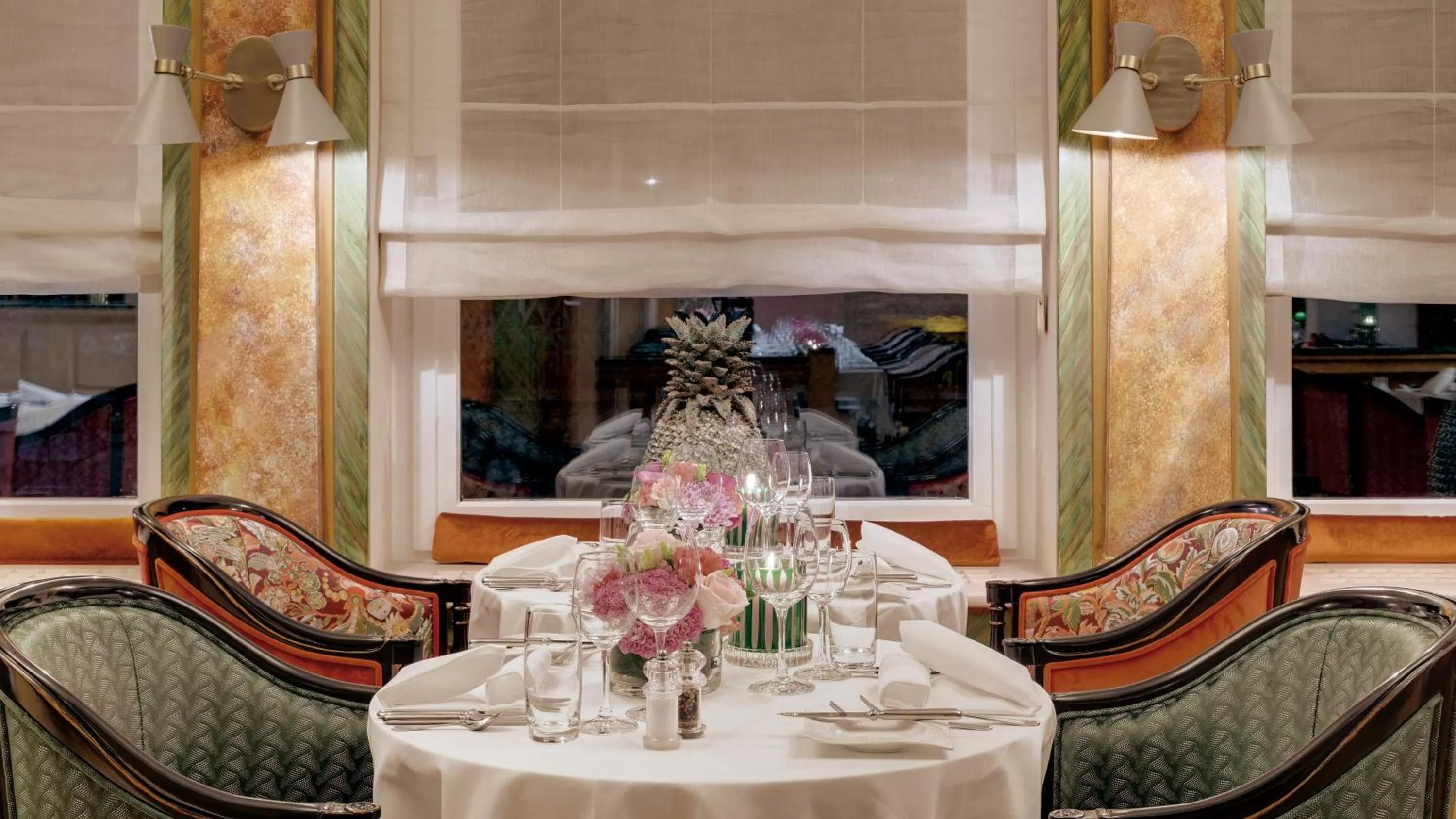 Restaurant/places to eat in Morosani Posthotel