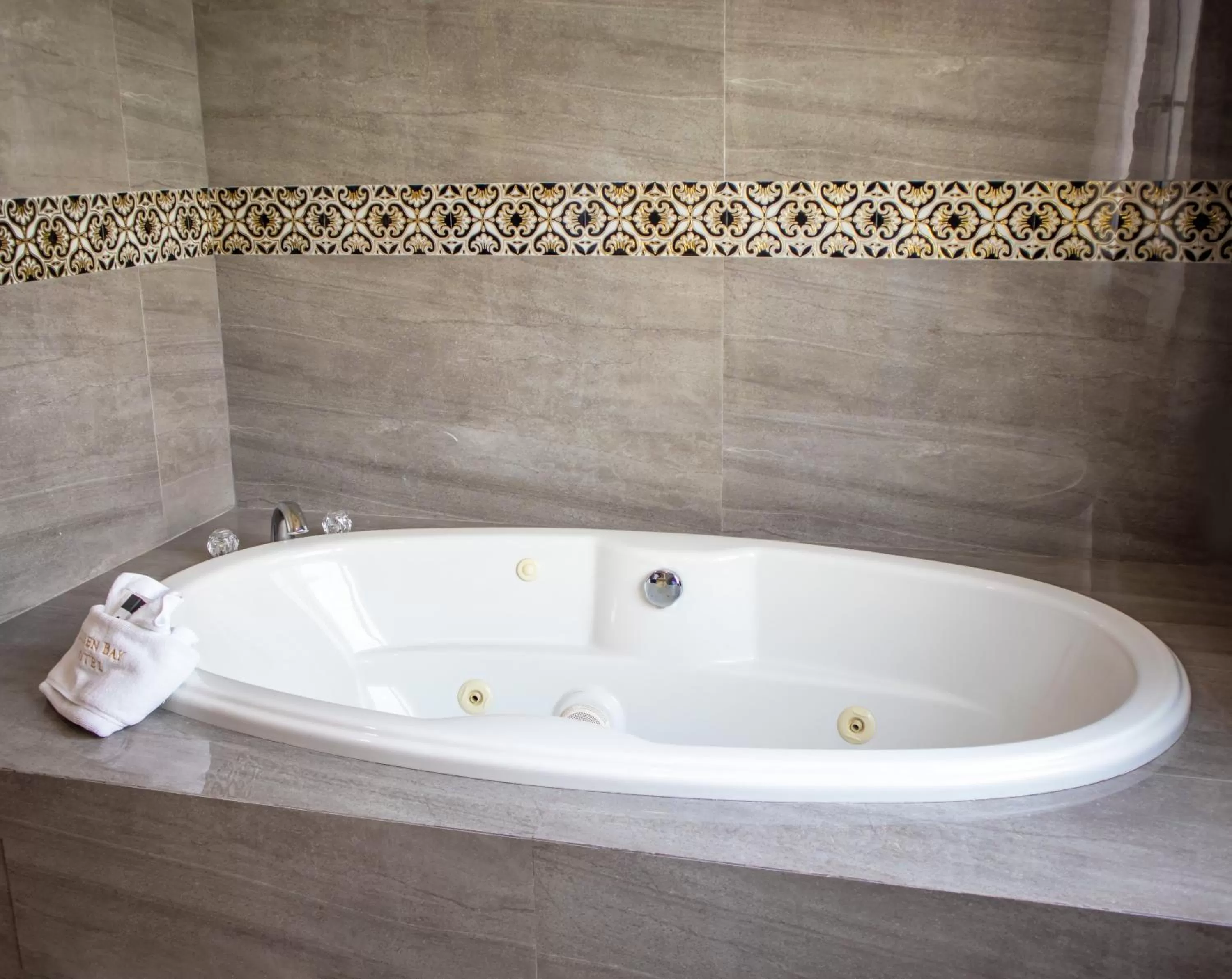 Bath in Golden Bay Belize Hotel