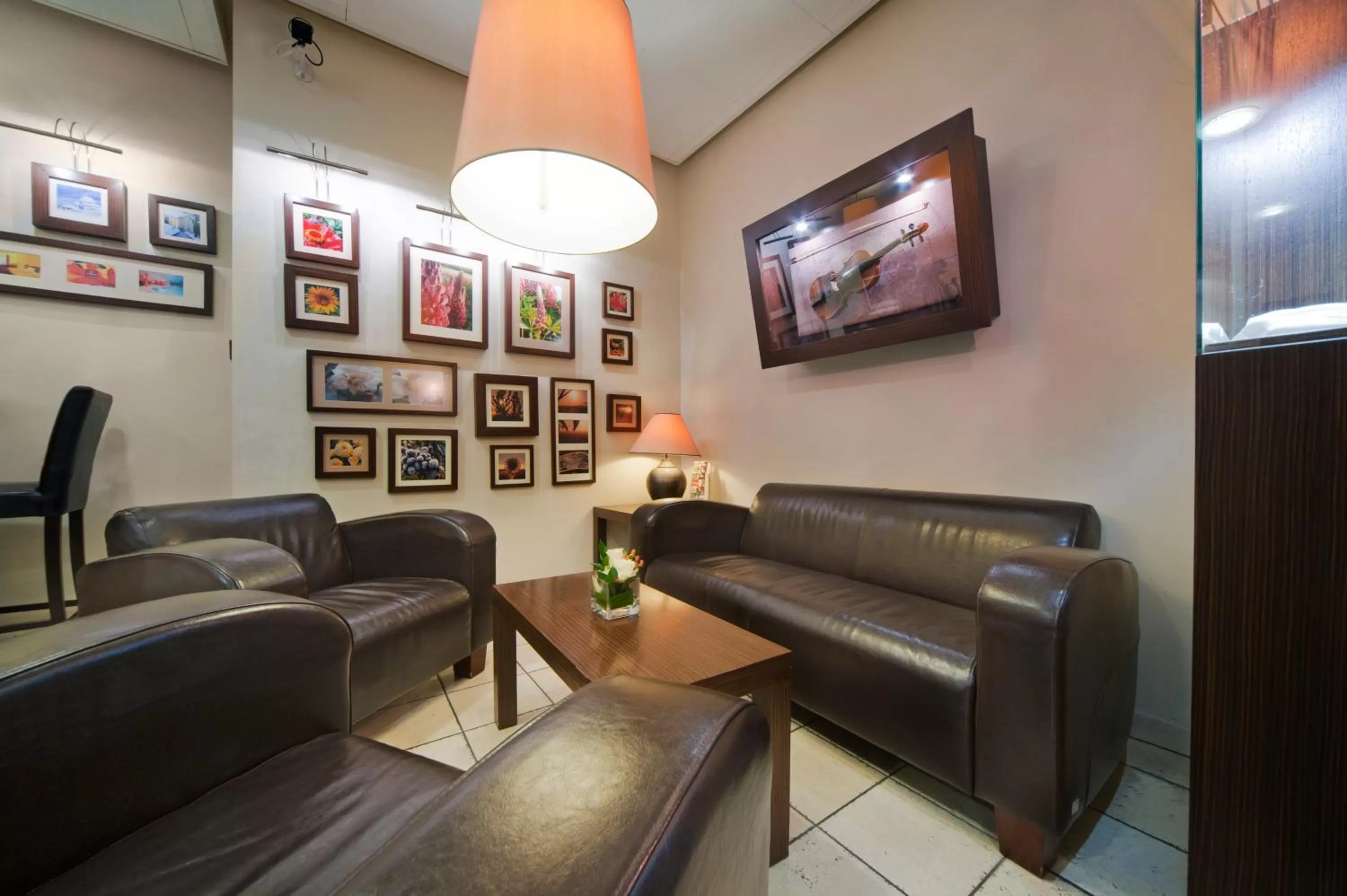 Lounge or bar in Hotel Vivaldi