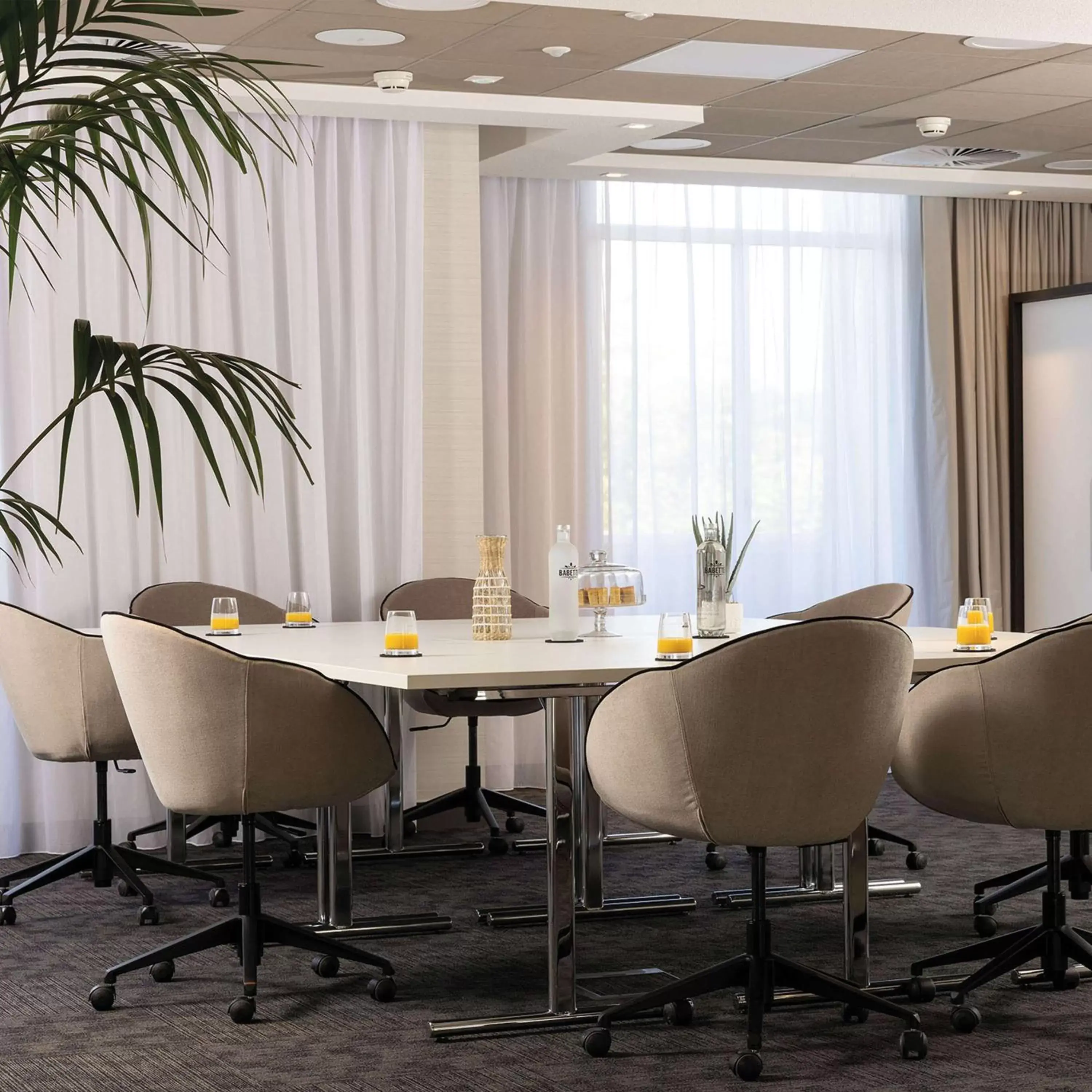 Meeting/conference room in Hilton Garden Inn Tours Centre, France