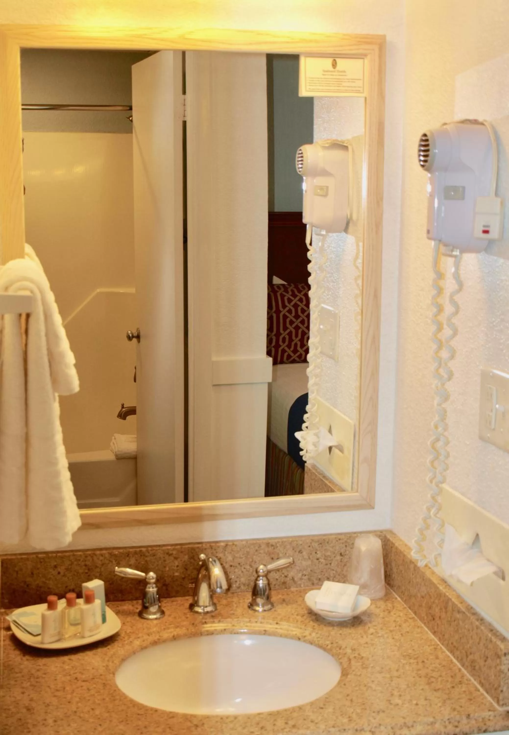 Bathroom in Atlantic View Hotel