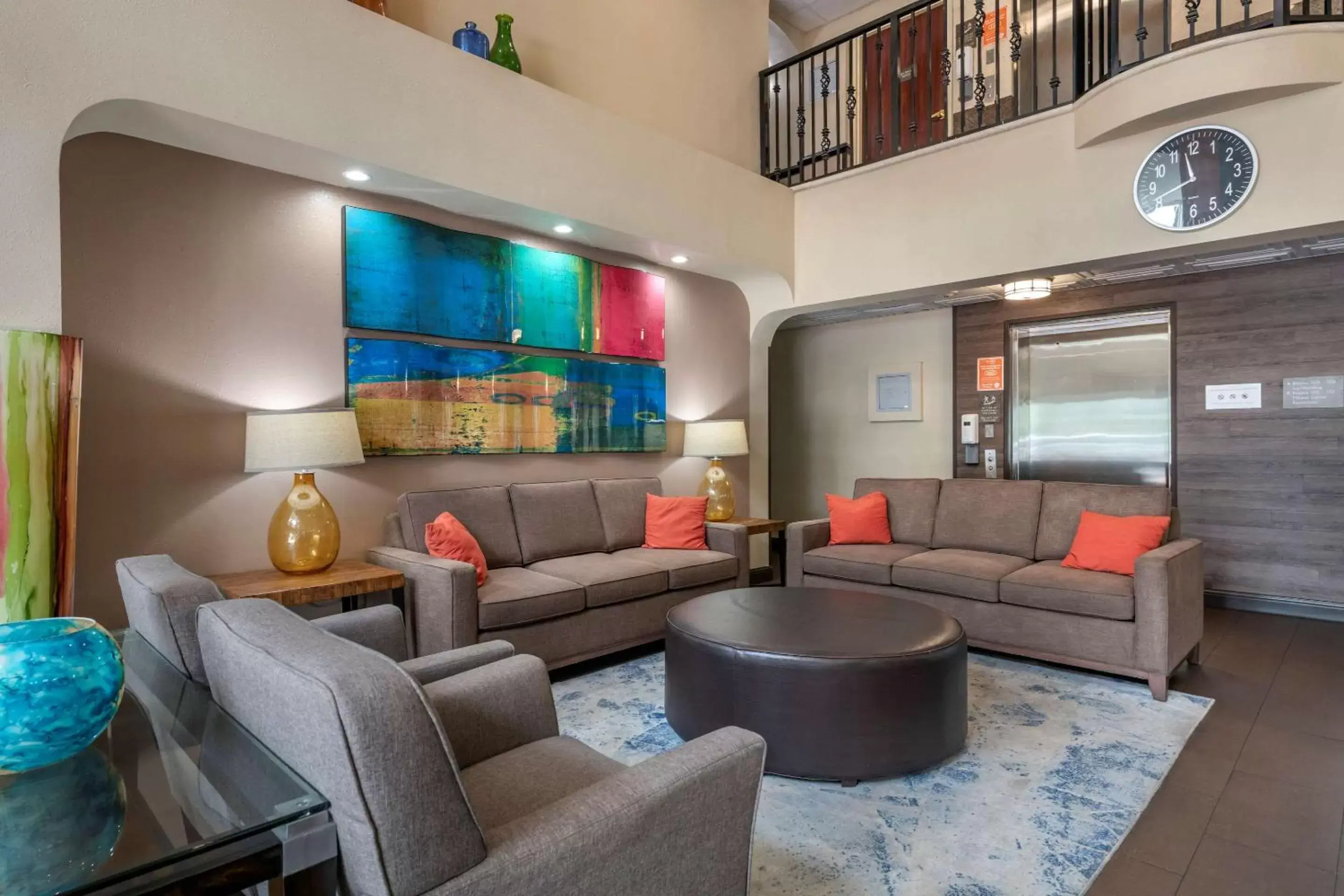 Lobby or reception, Lounge/Bar in Comfort Suites Sawgrass