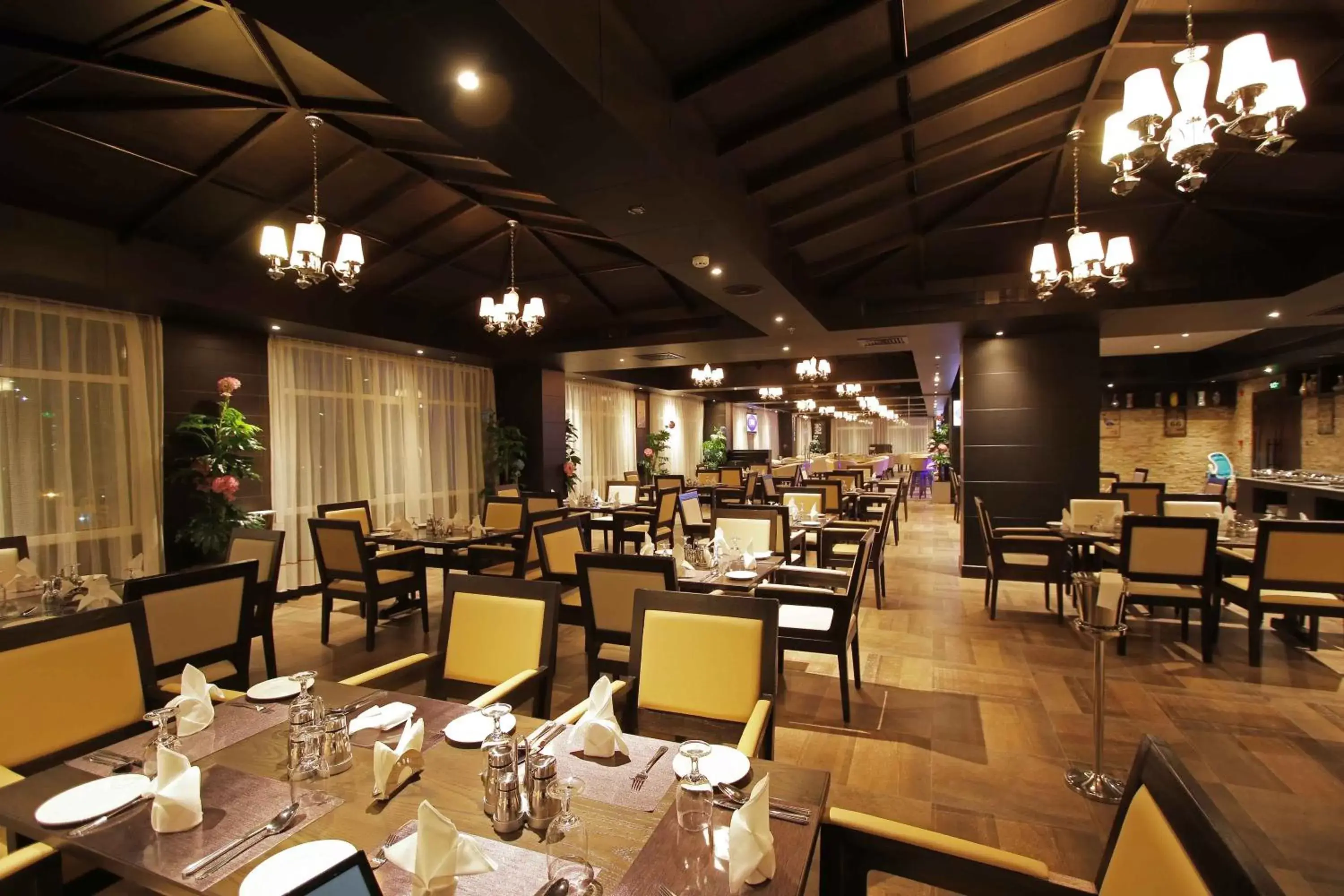 Restaurant/Places to Eat in Park Regis Lotus Hotel