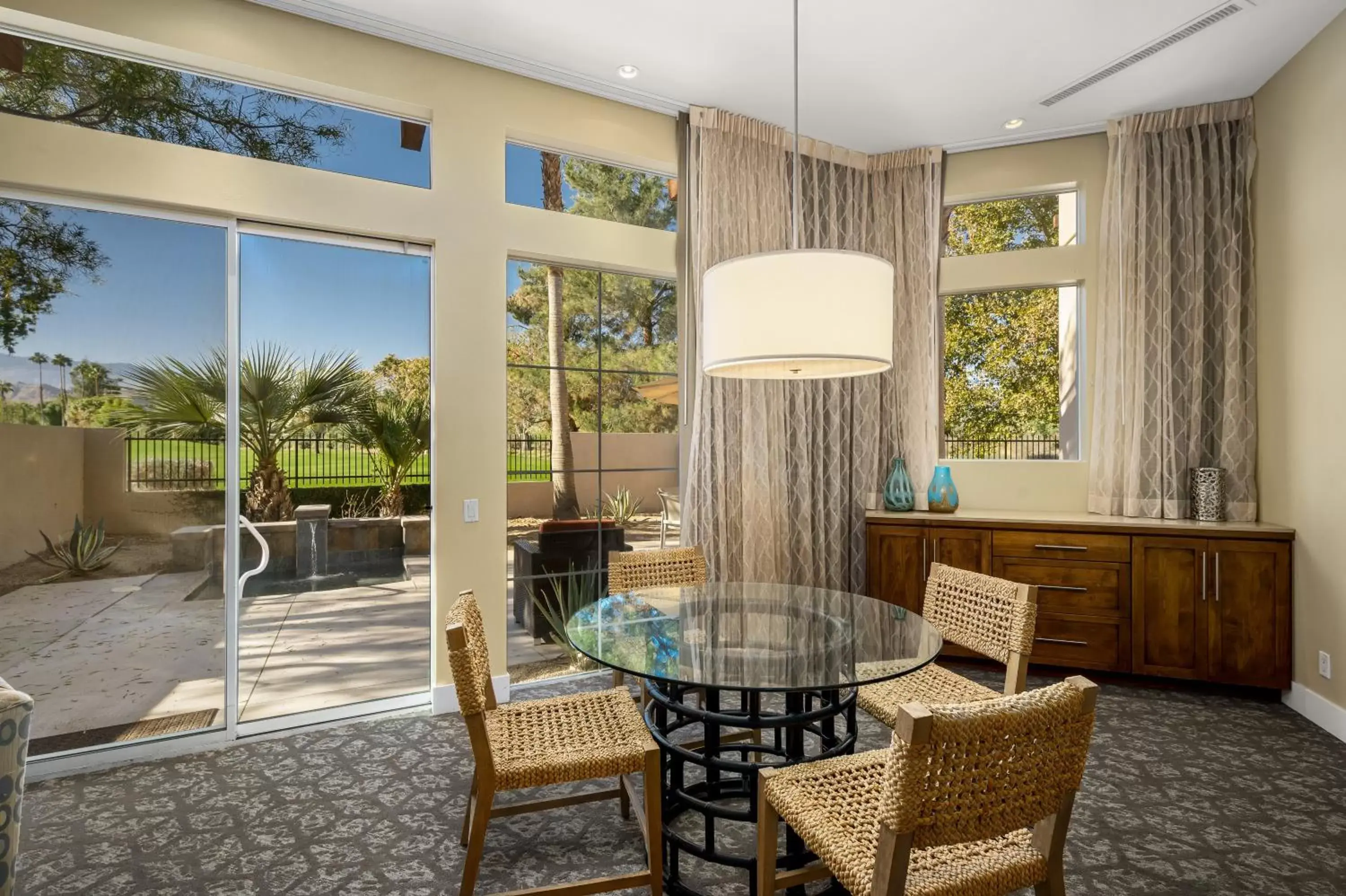 Dining area in Hyatt Regency Indian Wells Resort & Spa