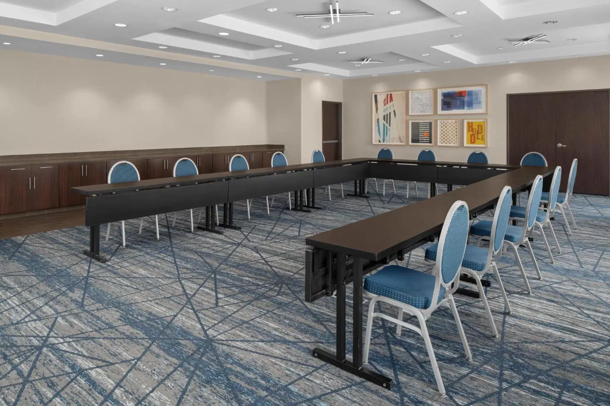 Meeting/conference room in Holiday Inn Express & Suites Midland South I-20, an IHG Hotel