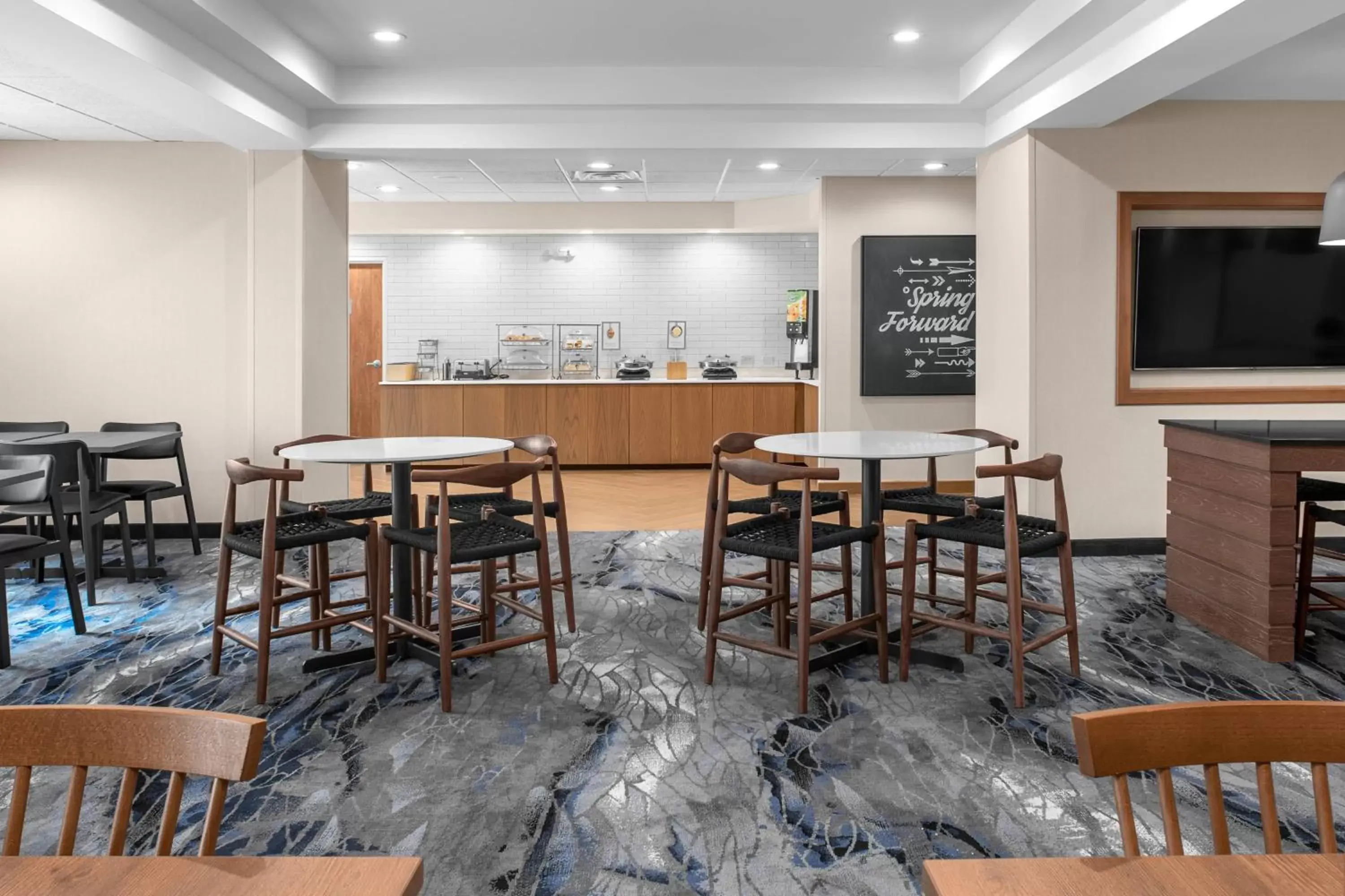 Restaurant/Places to Eat in Fairfield by Marriott Inn & Suites Columbus Hilliard