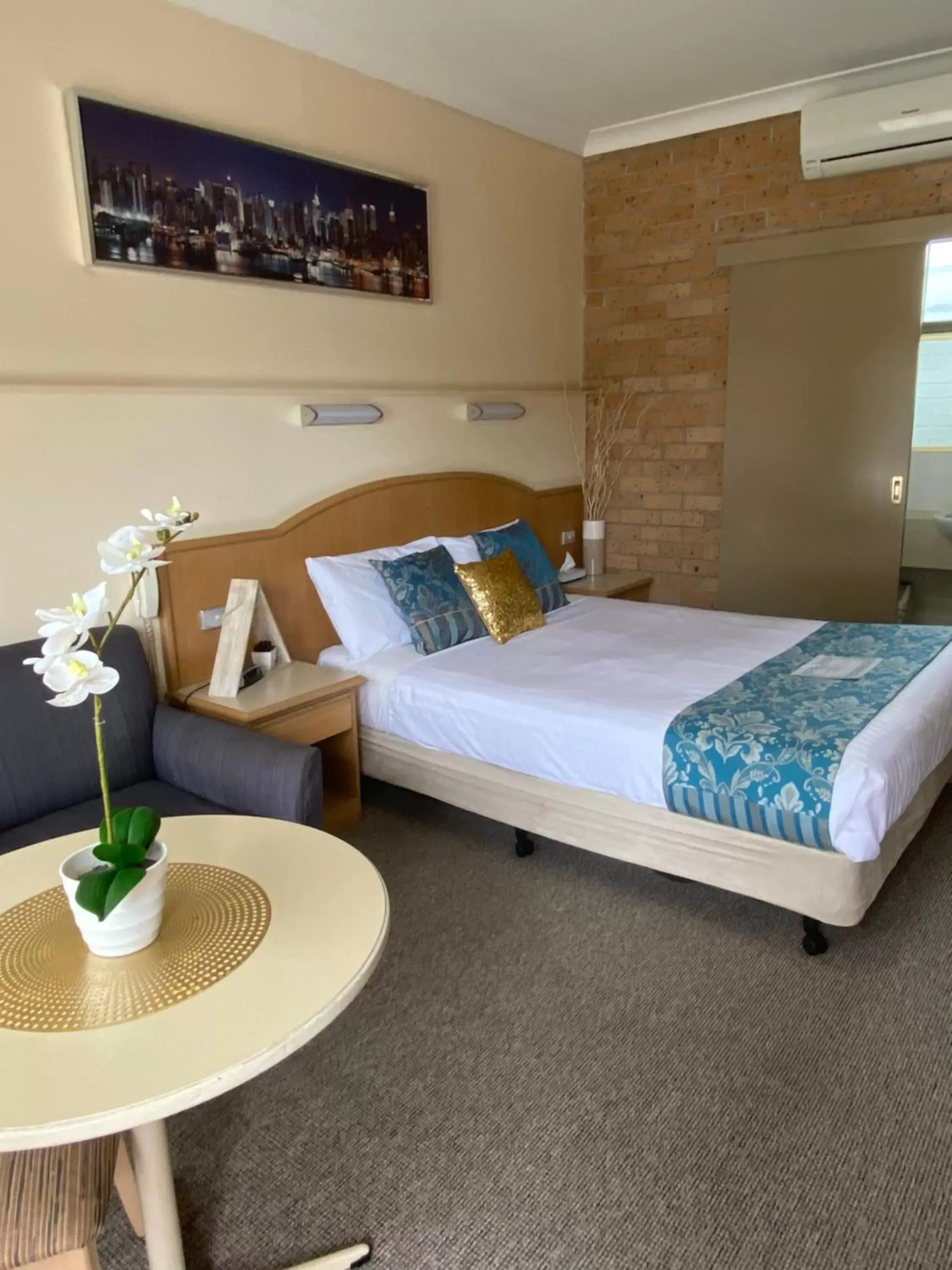 Property building, Bed in Marriott Park Motel Property building, Bed in Marriott Park Motel