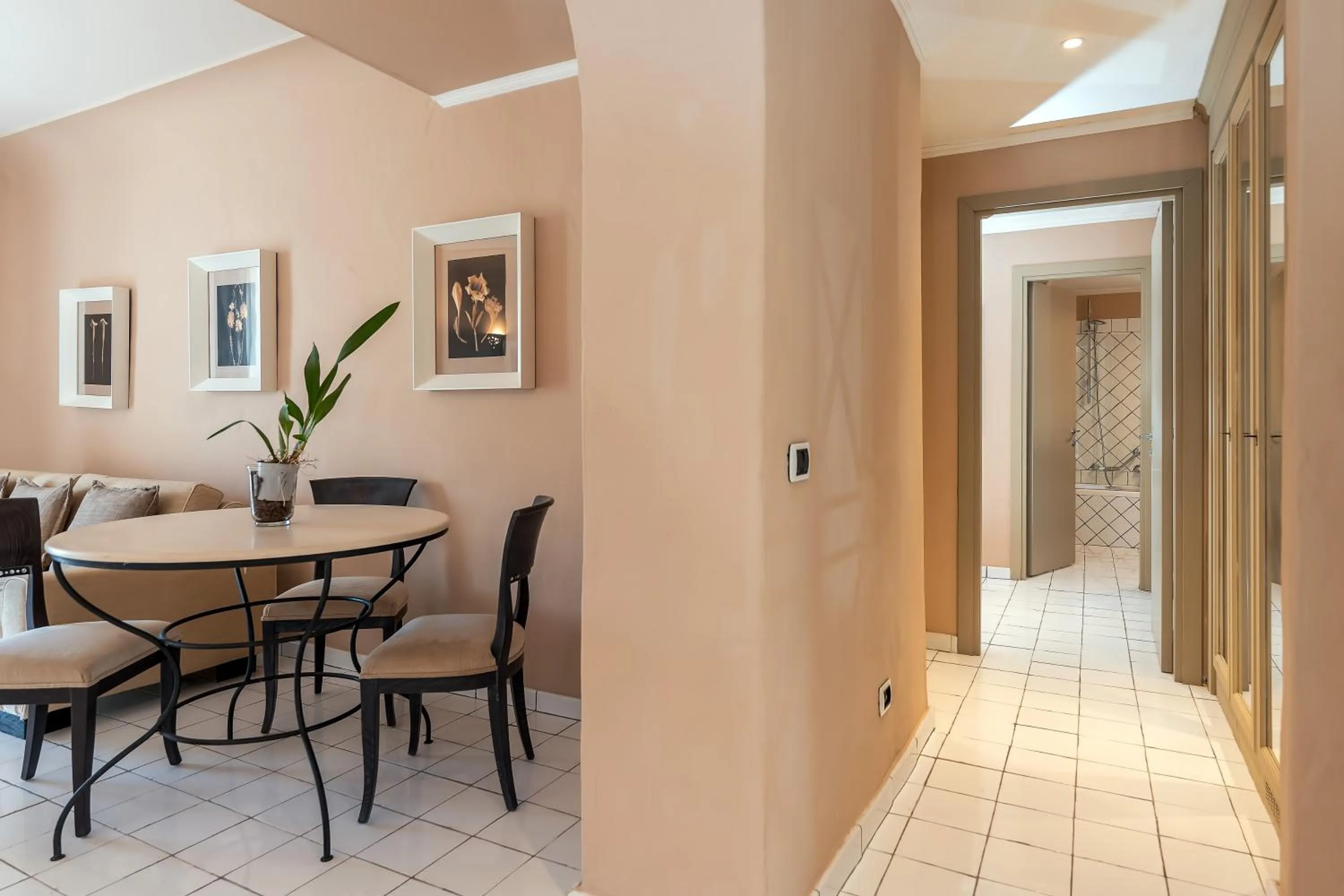 Seating area in Therasia Resort Sea and SPA - The Leading Hotels of the World