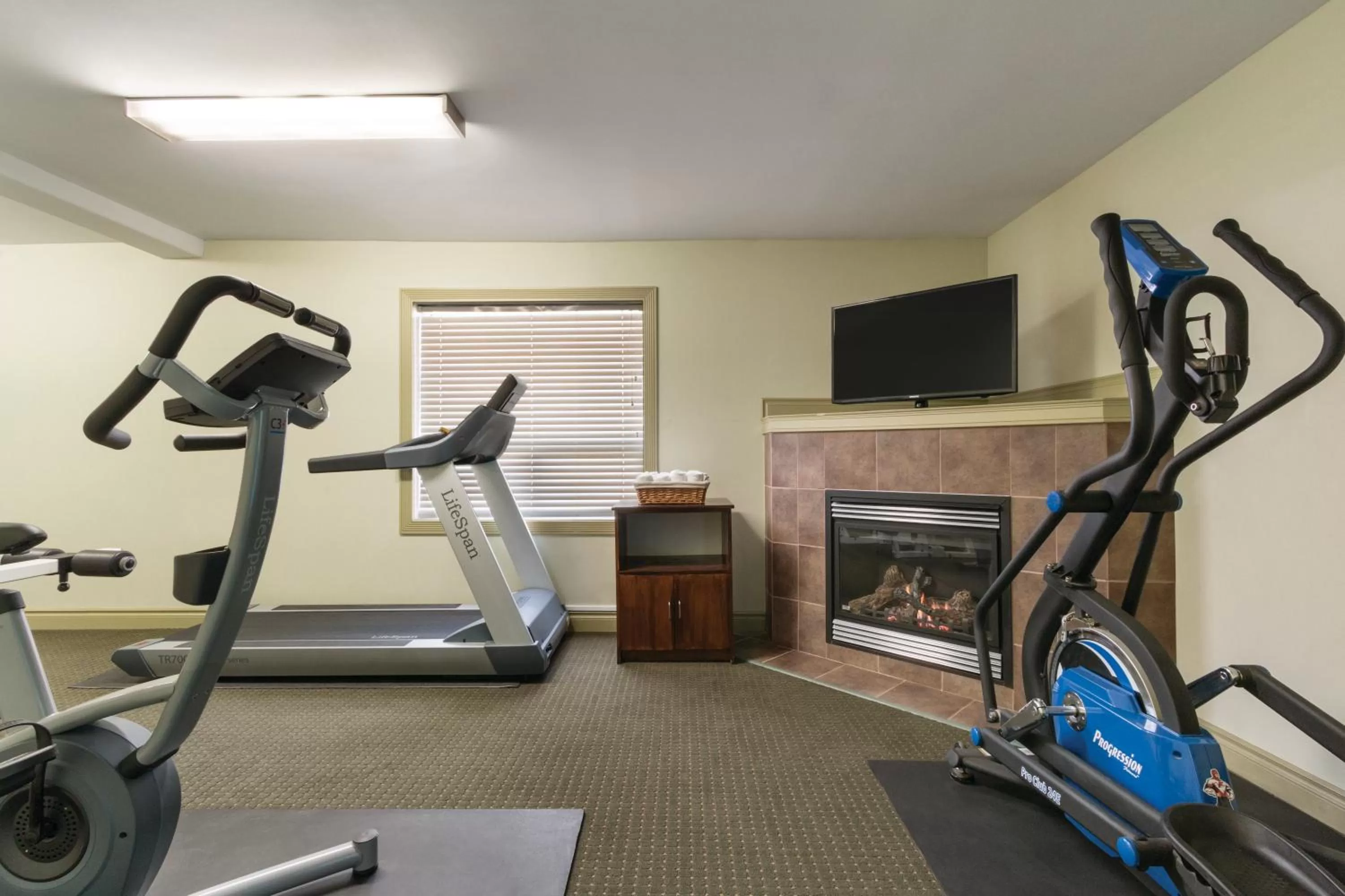 Fitness centre/facilities in Quality Inn & Suites
