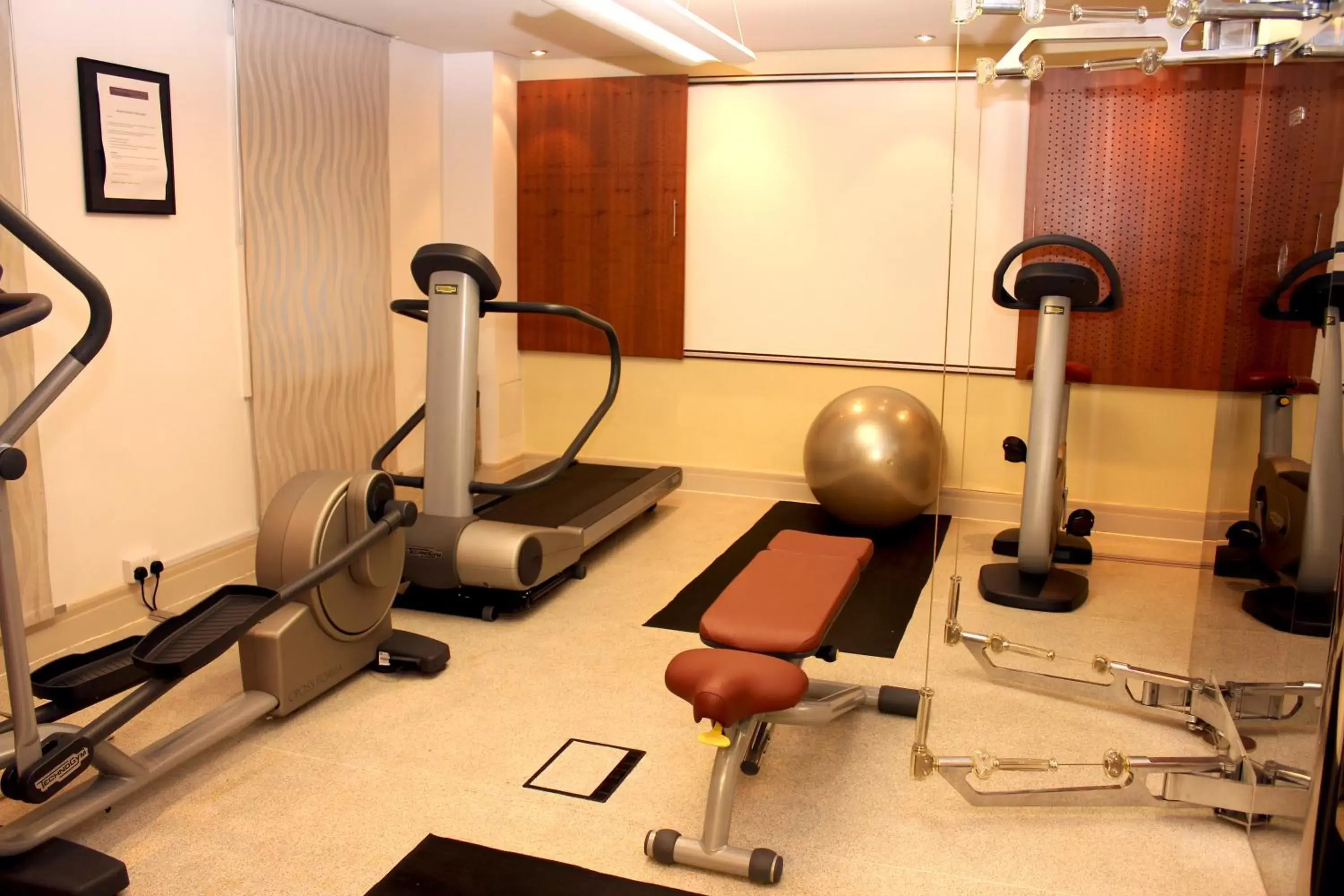 Fitness centre/facilities, Fitness Center/Facilities in Ambassadors Bloomsbury