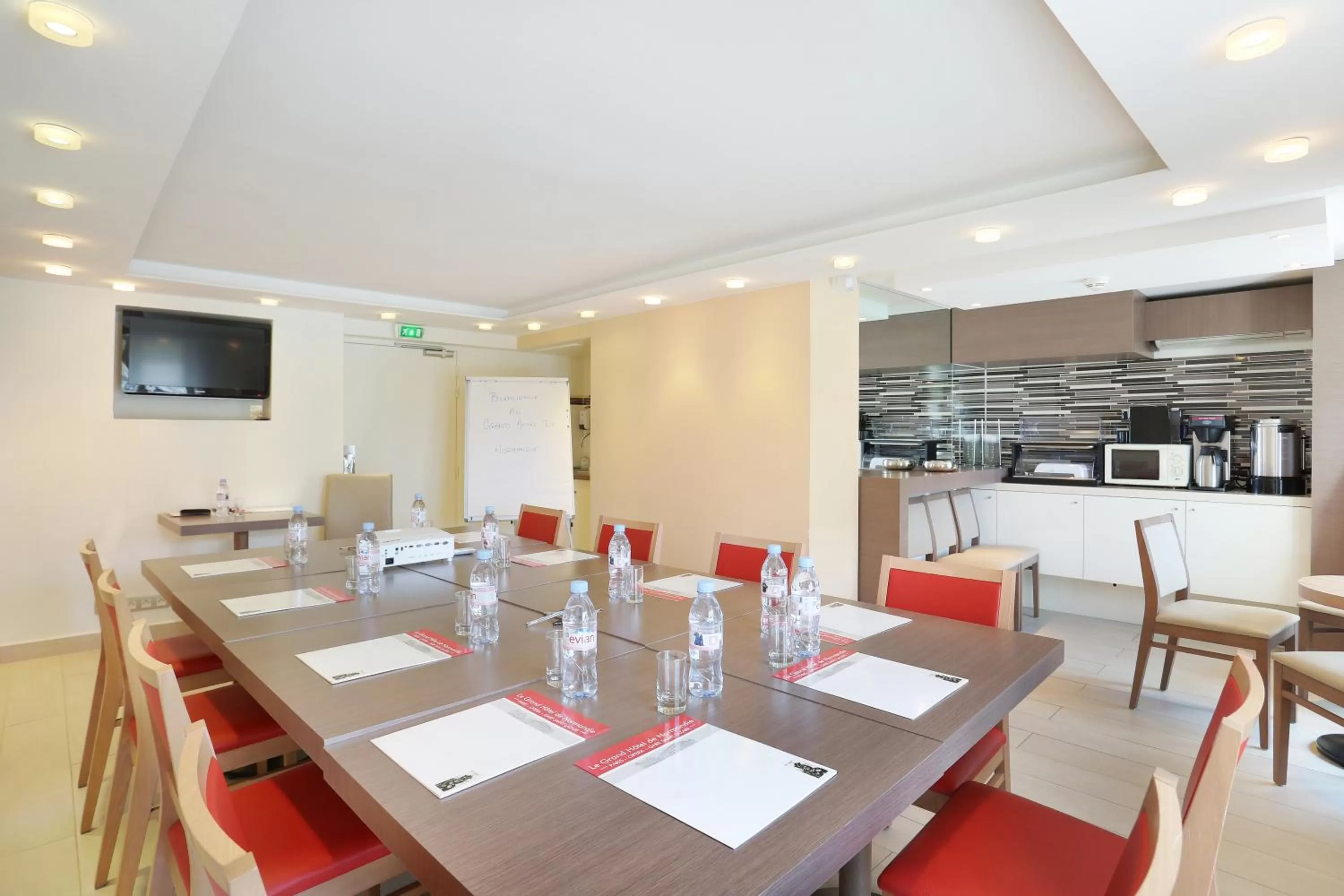 Meeting/conference room in Le Grand Hôtel de Normandie