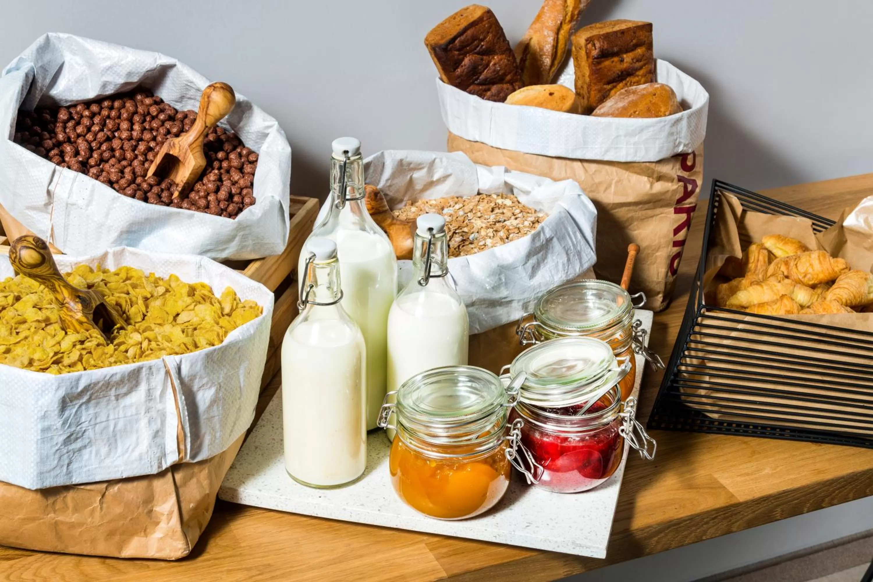 Restaurant/places to eat in METROPOL Hotel Katowice