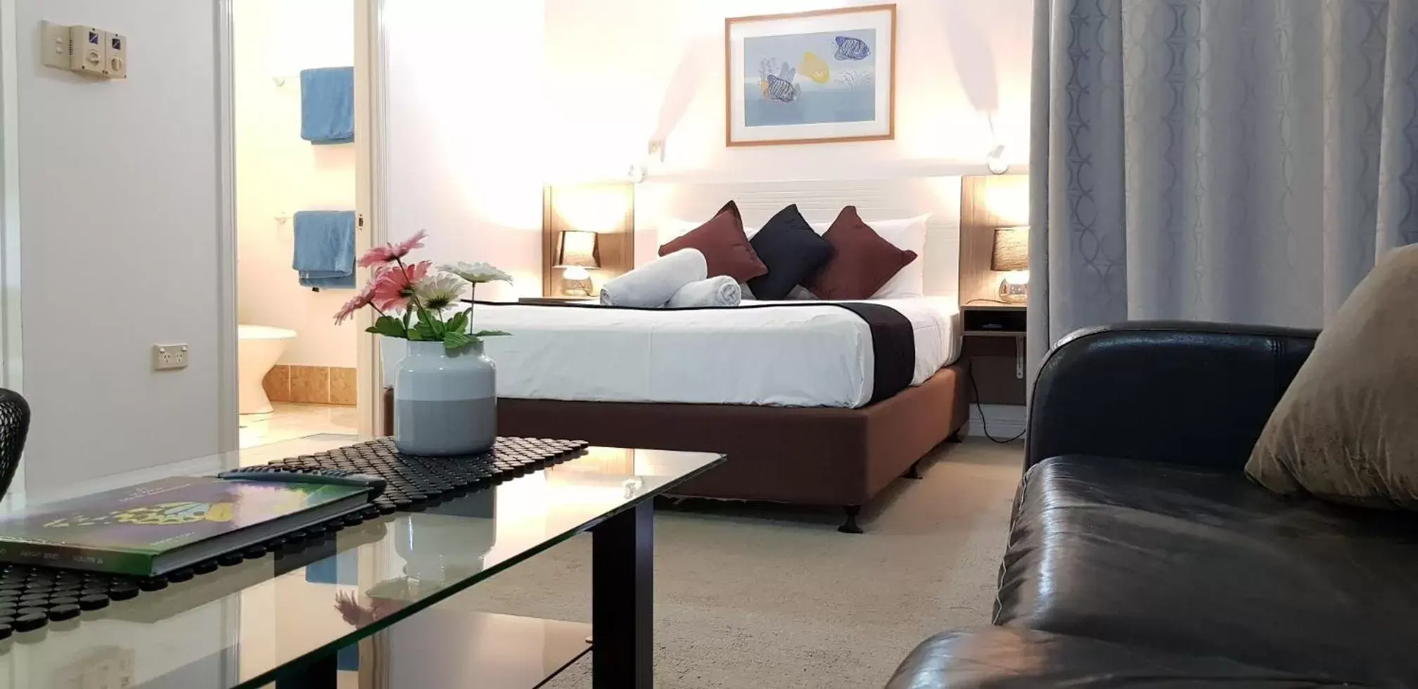 Bed in Reef Palms Bed in Reef Palms