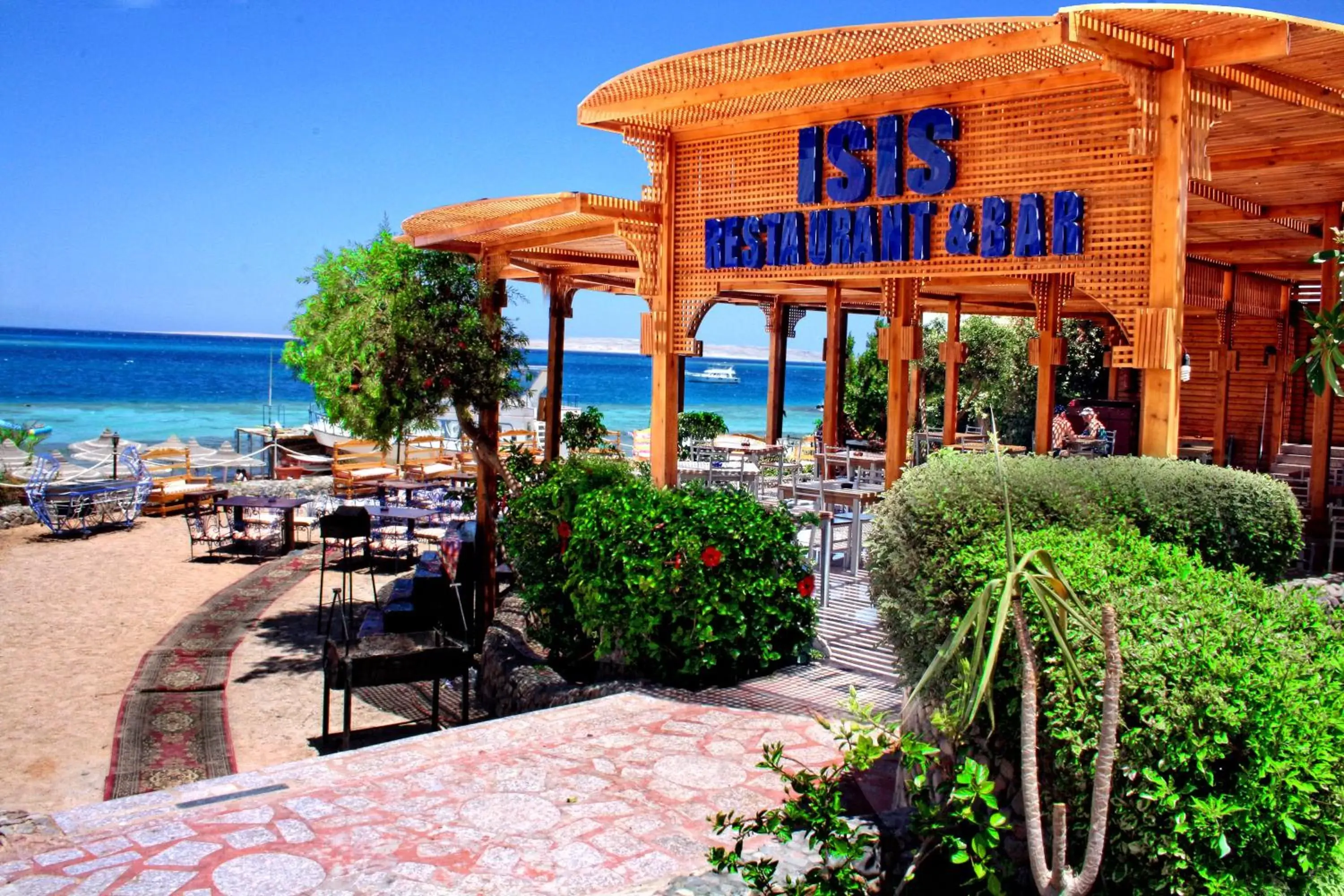 Lounge or bar in King Tut Aqua Park Beach Resort Lounge or bar in King Tut Aqua Park Beach Resort
