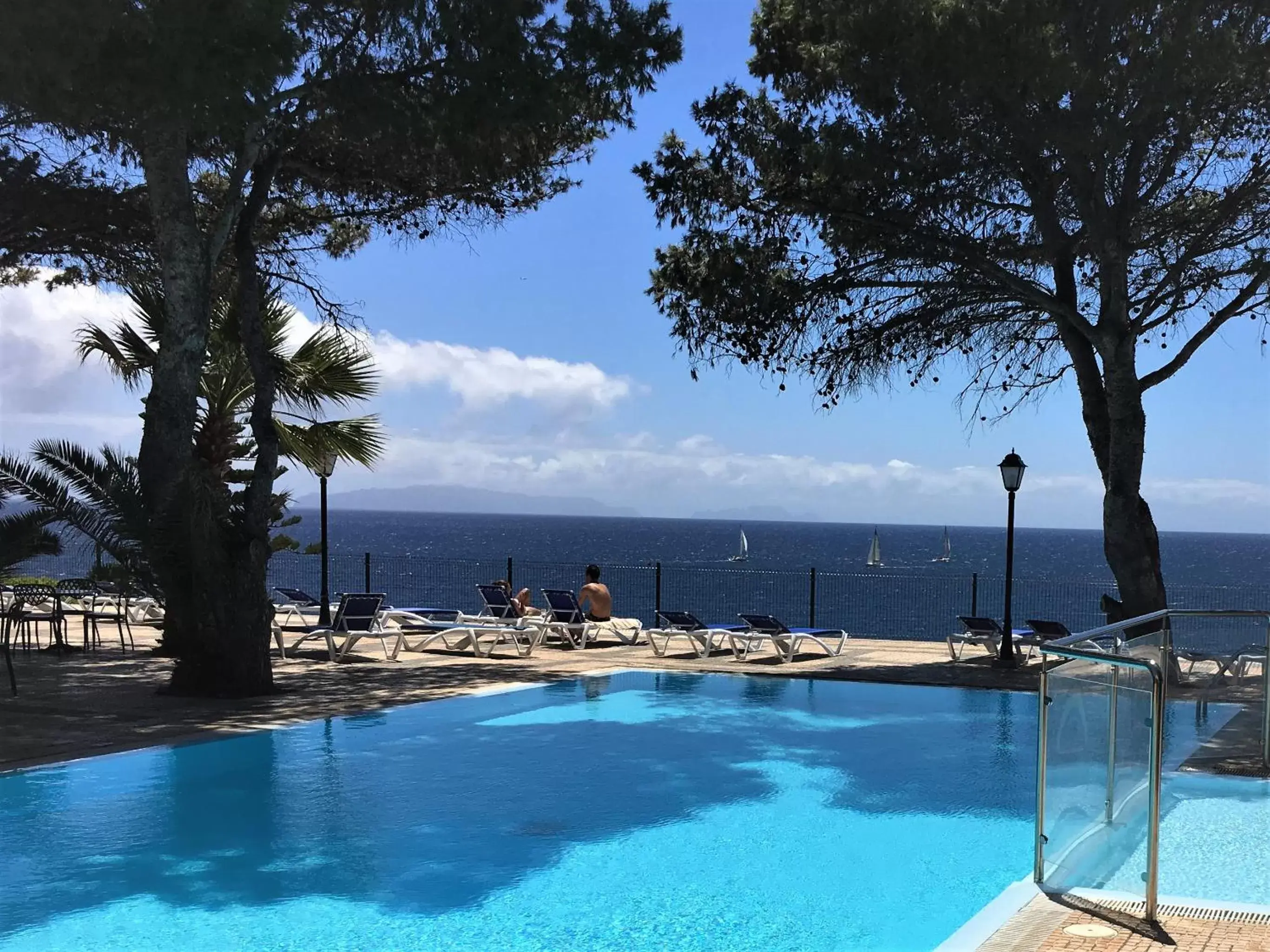 Pool view, Swimming Pool in Albatroz Beach & Yacht Club