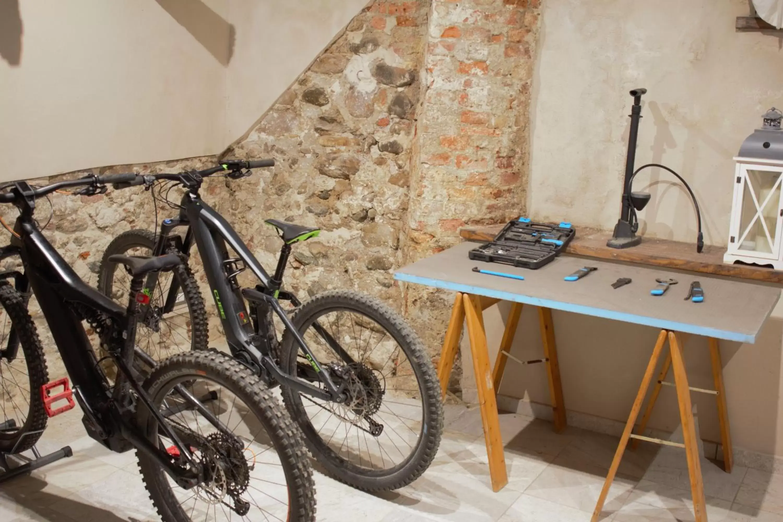 Cycling, Kitchen/Kitchenette in R&B La Torre