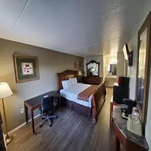 Photo of the whole room in Branson King Resort