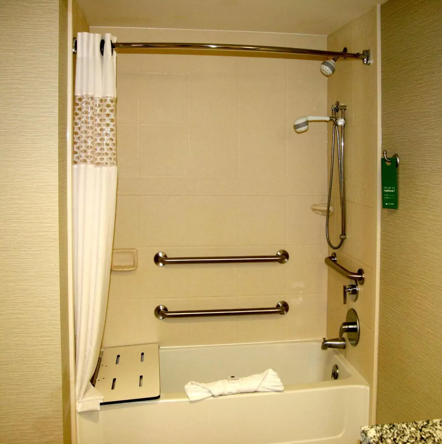 Bathroom in Hampton Inn & Suites Salt Lake City-University/Foothill Drive
