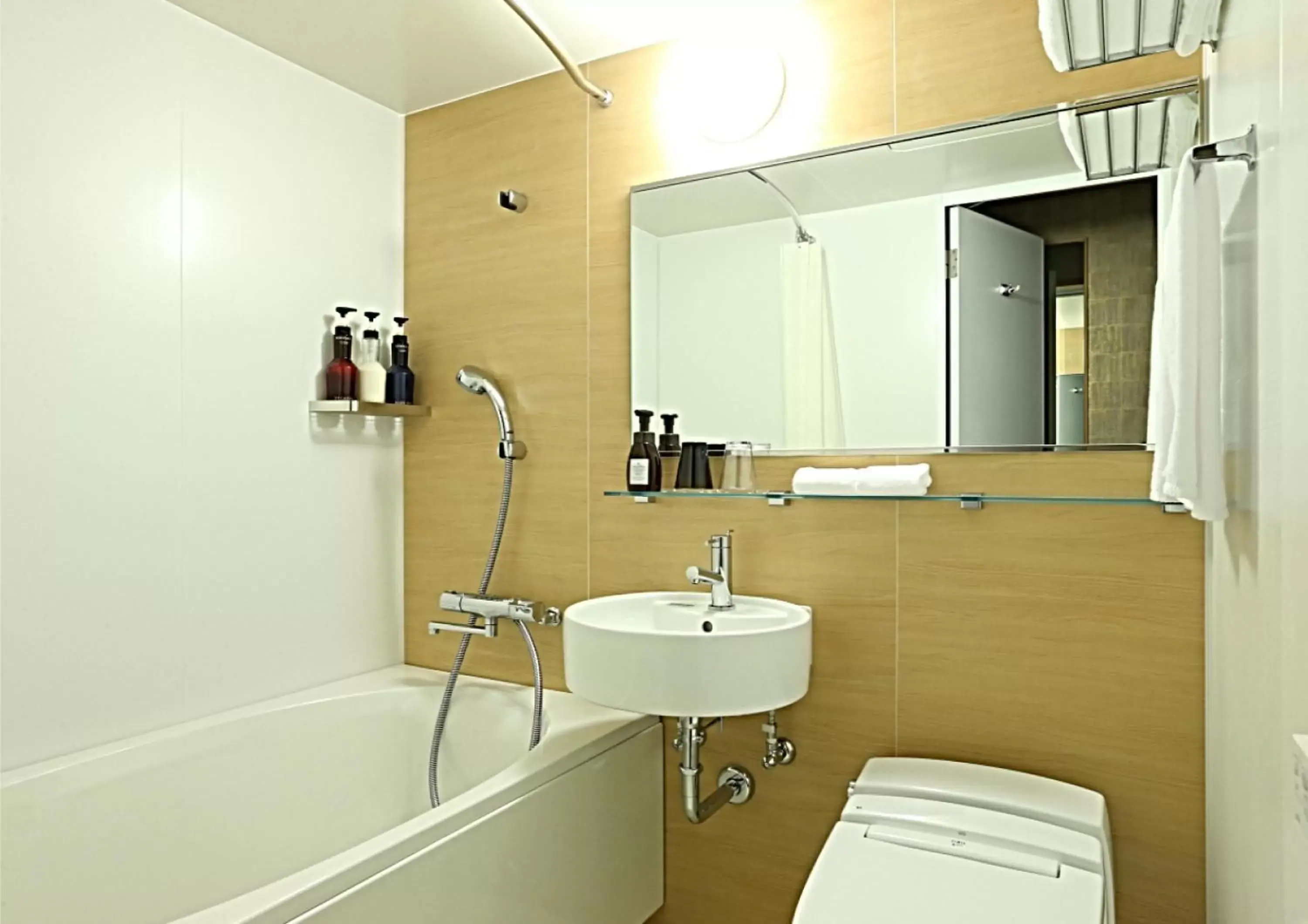 Shower, Bathroom in Hotel Wing International Premium Kanazawa Ekimae