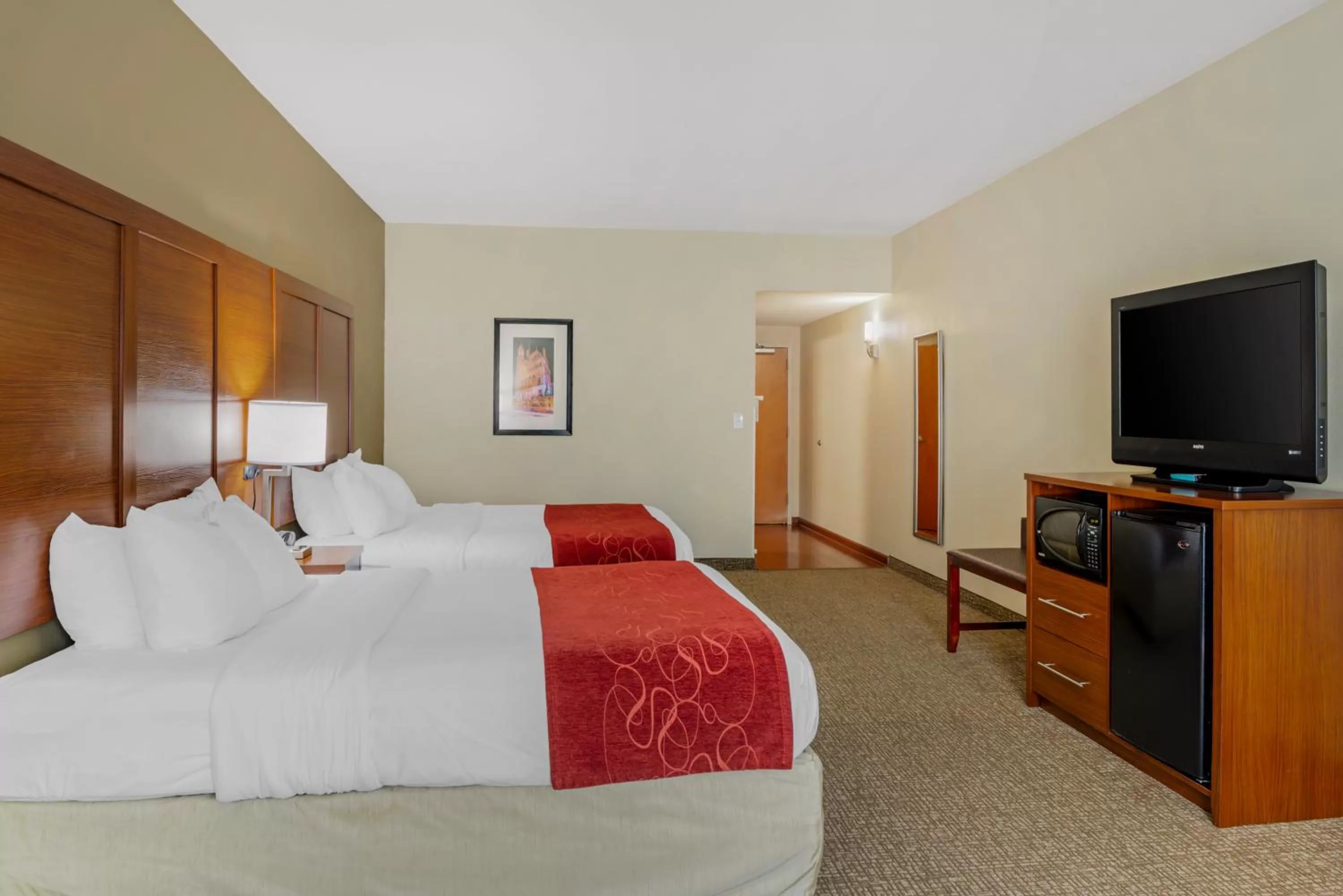 Bed in Comfort Suites At Virginia Center Commons