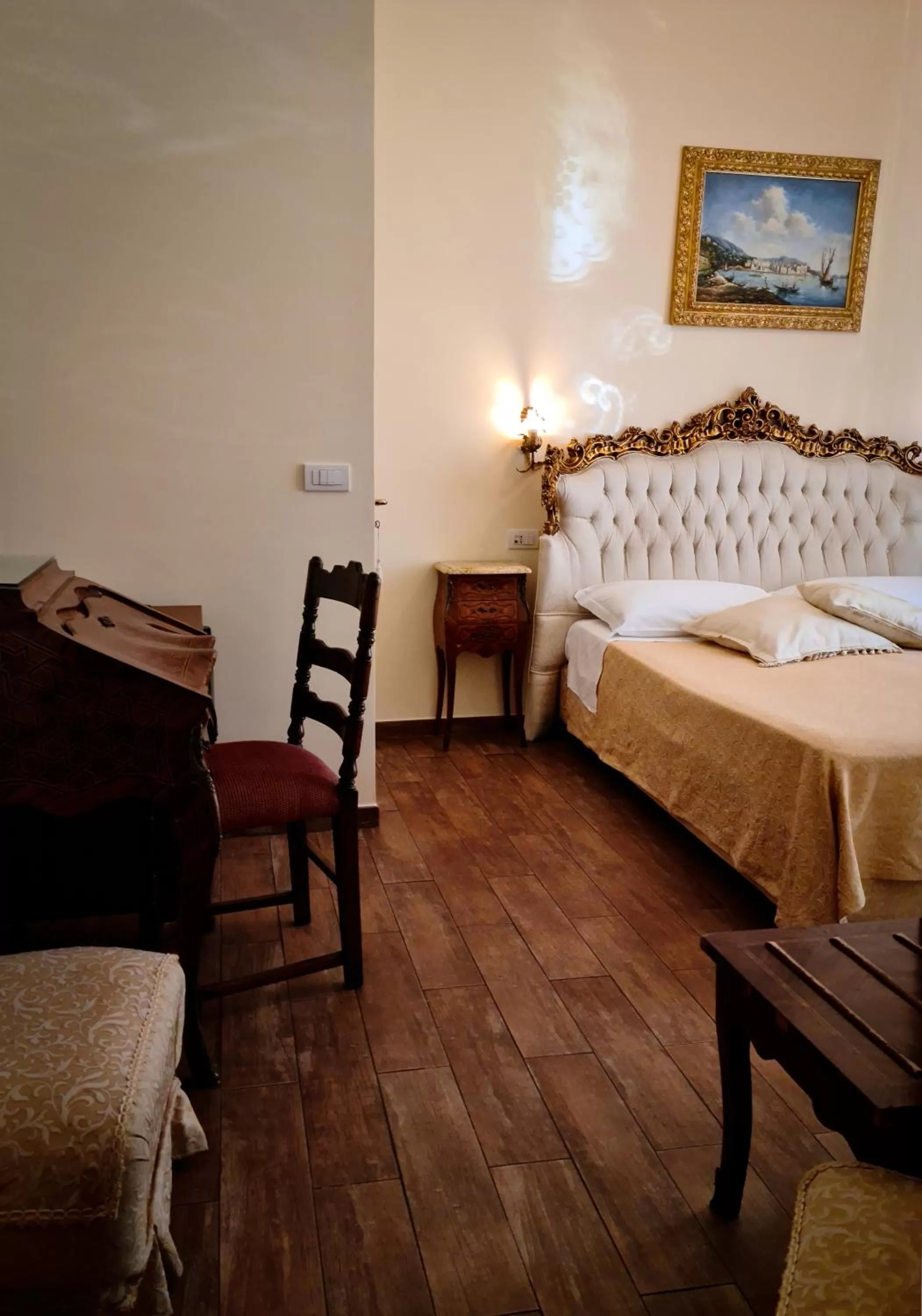 Bedroom, Bed in B&B Joan's Heritage