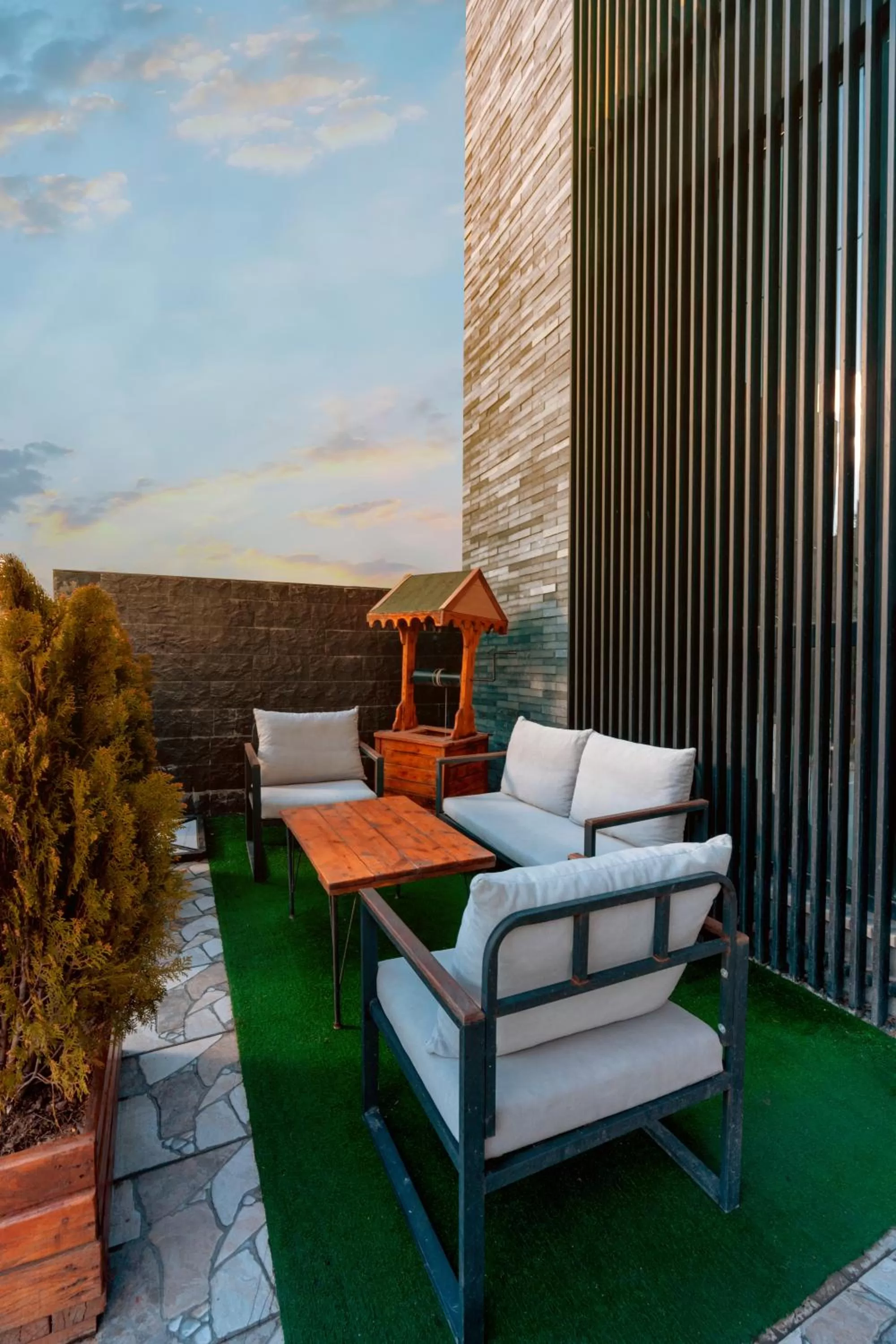 Patio in Melanj Airport Hotel